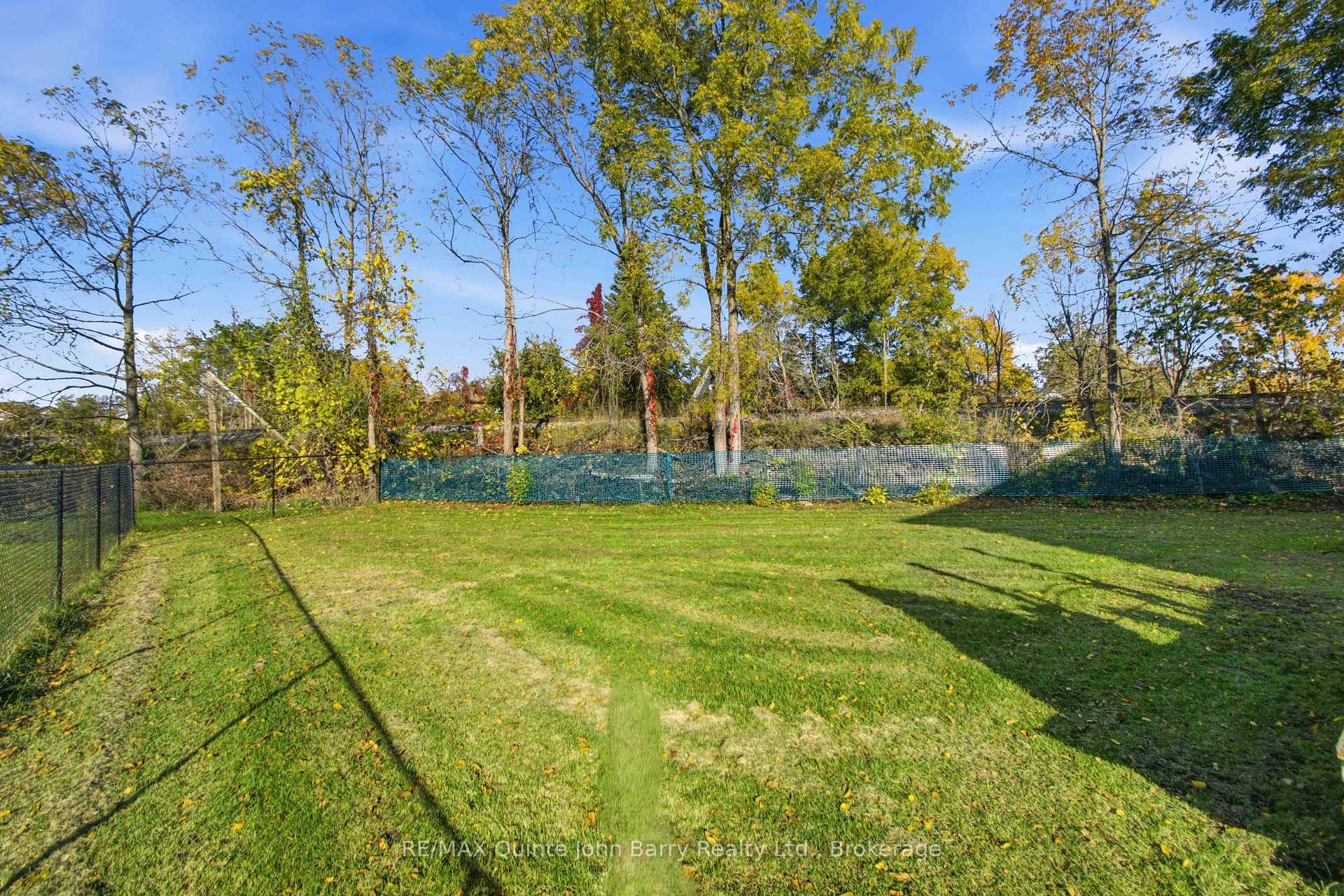 Photo 24 of 136 Moira Street E, Belleville, Belleville Ward — HOMEH