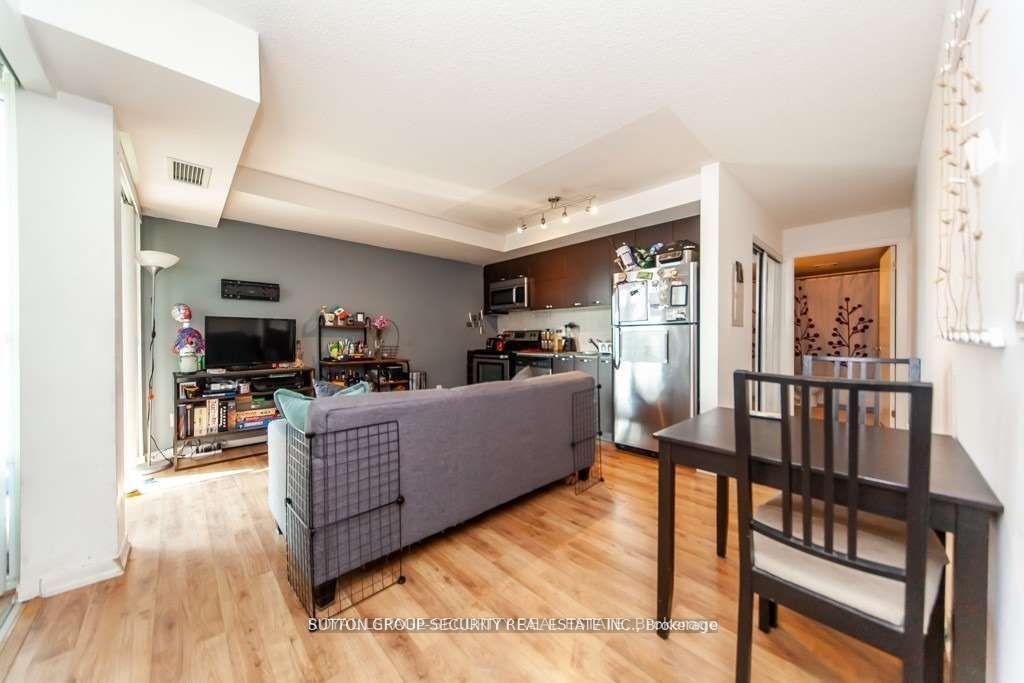 Photo 3 of Unit 610, 38 Joe Shuster Way, Toronto, South Parkdale — HOMEH