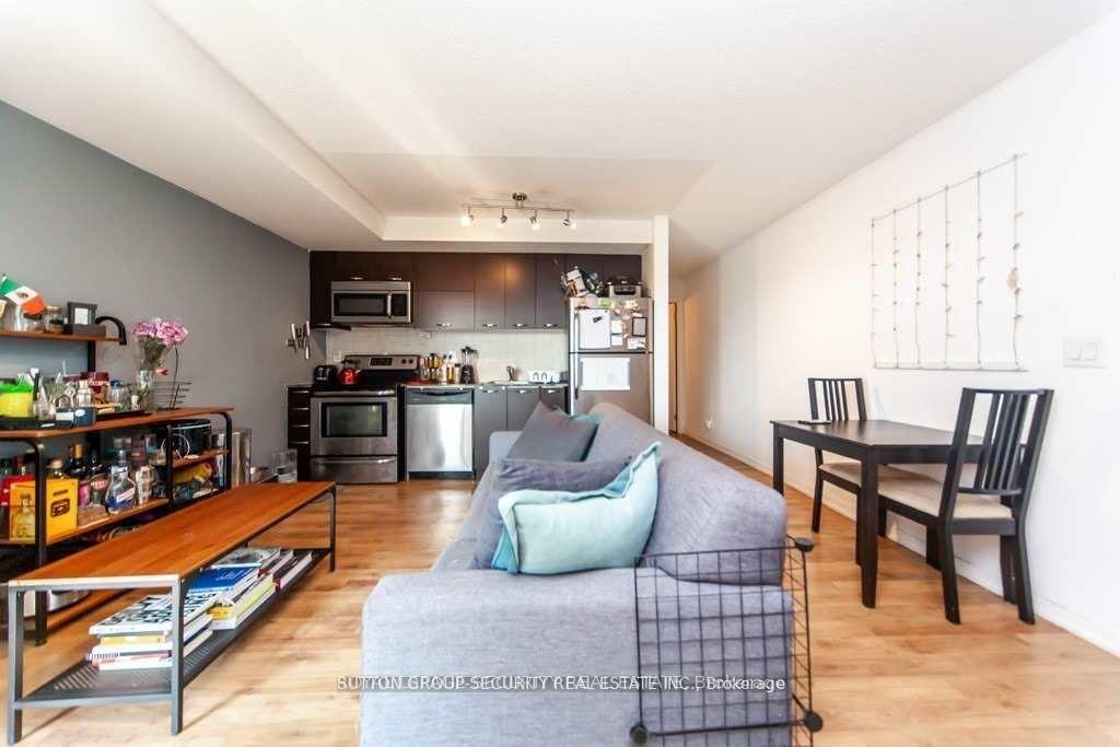 Photo 8 of Unit 610, 38 Joe Shuster Way, Toronto, South Parkdale — HOMEH