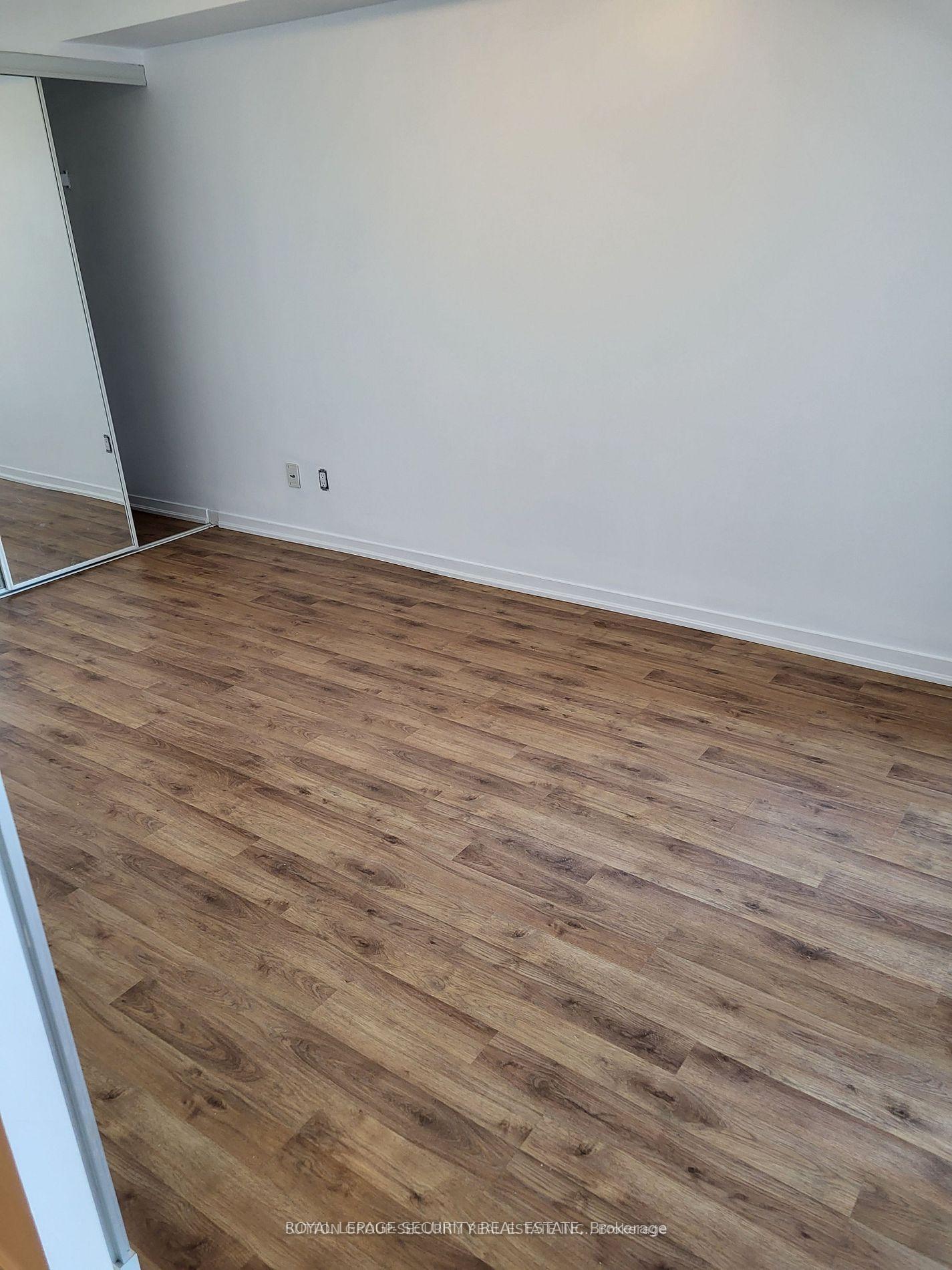 Photo 15 of Unit 610, 38 Joe Shuster Way, Toronto, South Parkdale — HOMEH
