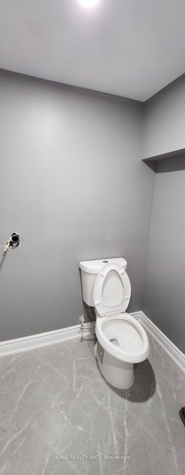 Photo 10 of Unit Basement, 74 Wooliston Crescent, Brampton, Fletcher's West — HOMEH