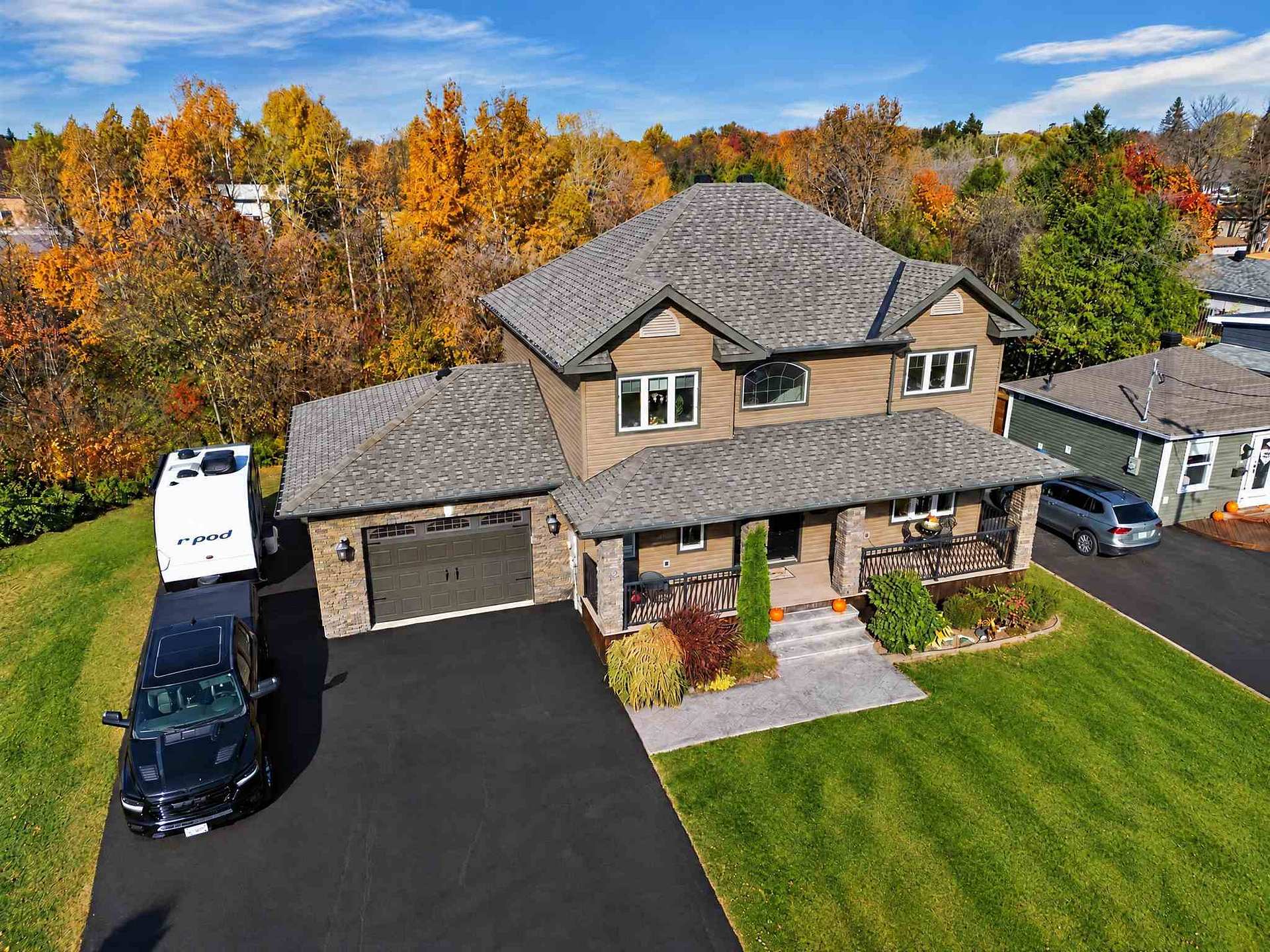 Photo 2 of 12 McNabb Street, Sault Ste Marie, Ward 2 — HOMEH