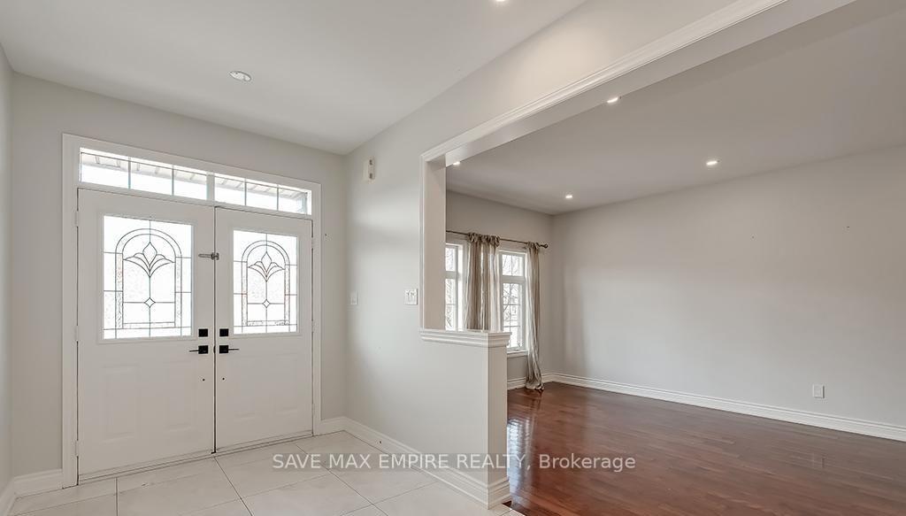 Photo 3 of 2596 North Ridge Trail, Oakville, Joshua Creek — HOMEH