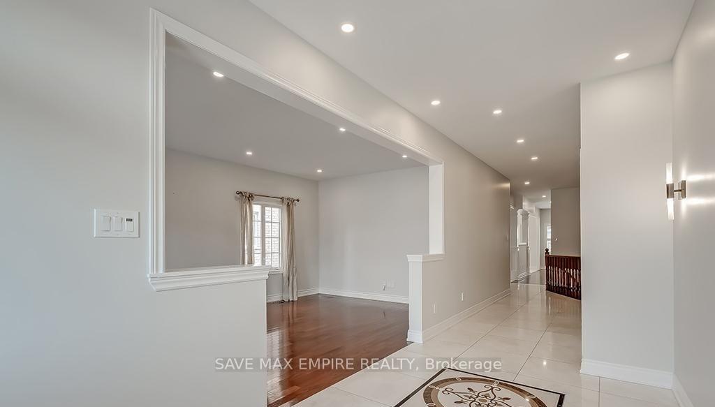 Photo 4 of 2596 North Ridge Trail, Oakville, Joshua Creek — HOMEH