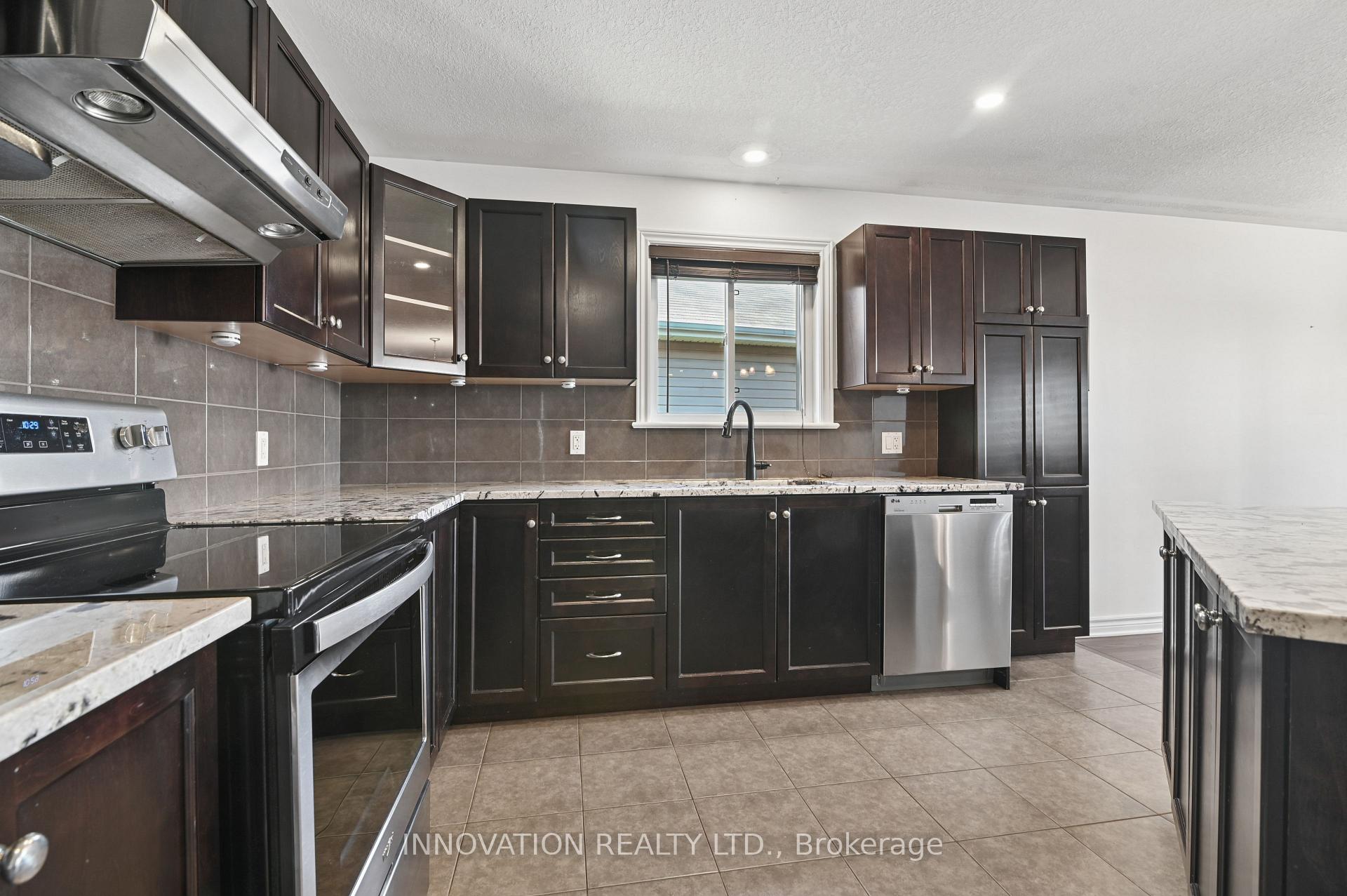 Photo 9 of 25 Westerra Way N, North Grenville, Kemptville — HOMEH