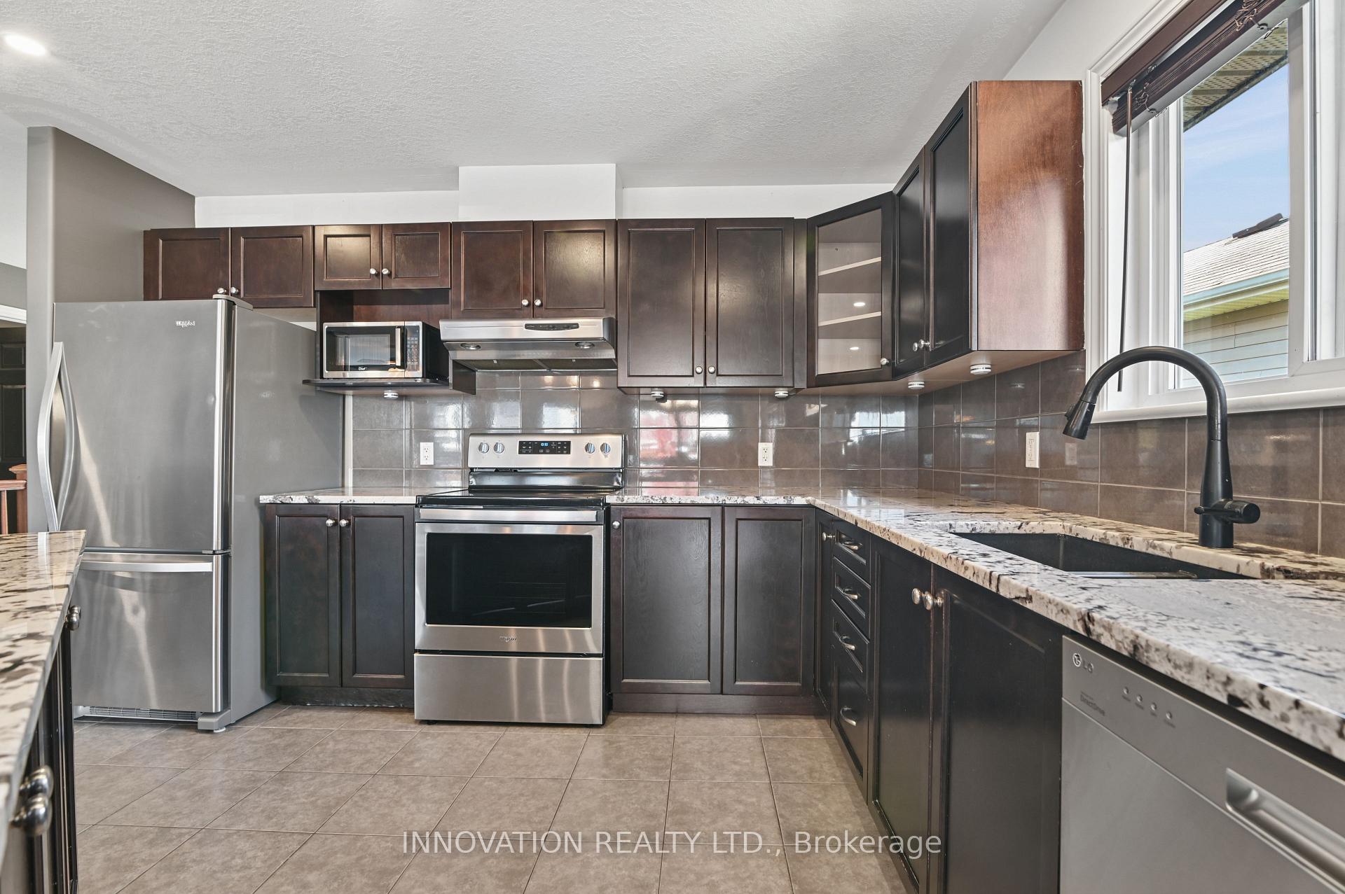 Photo 12 of 25 Westerra Way N, North Grenville, Kemptville — HOMEH