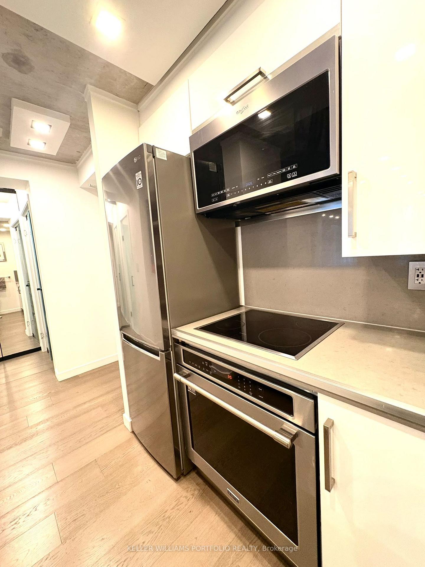 Photo 3 of Unit 614, 222 The Esplanade, Toronto, Waterfront Communities — HOMEH
