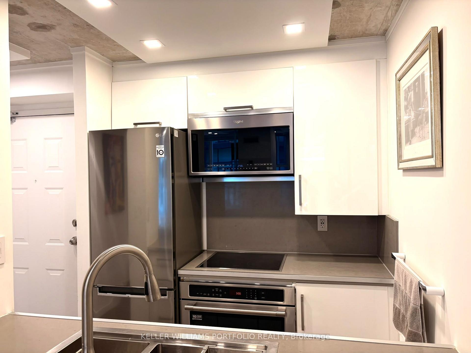 Photo 4 of Unit 614, 222 The Esplanade, Toronto, Waterfront Communities — HOMEH