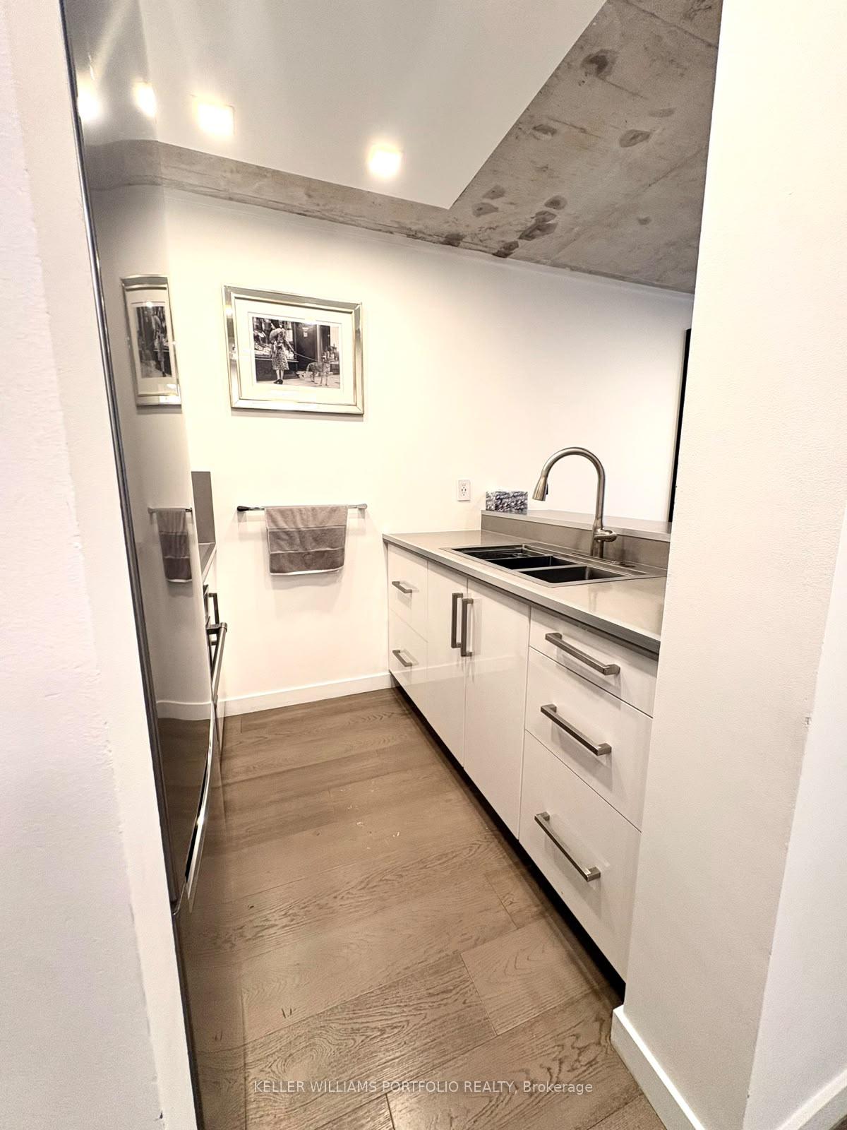 Photo 5 of Unit 614, 222 The Esplanade, Toronto, Waterfront Communities — HOMEH