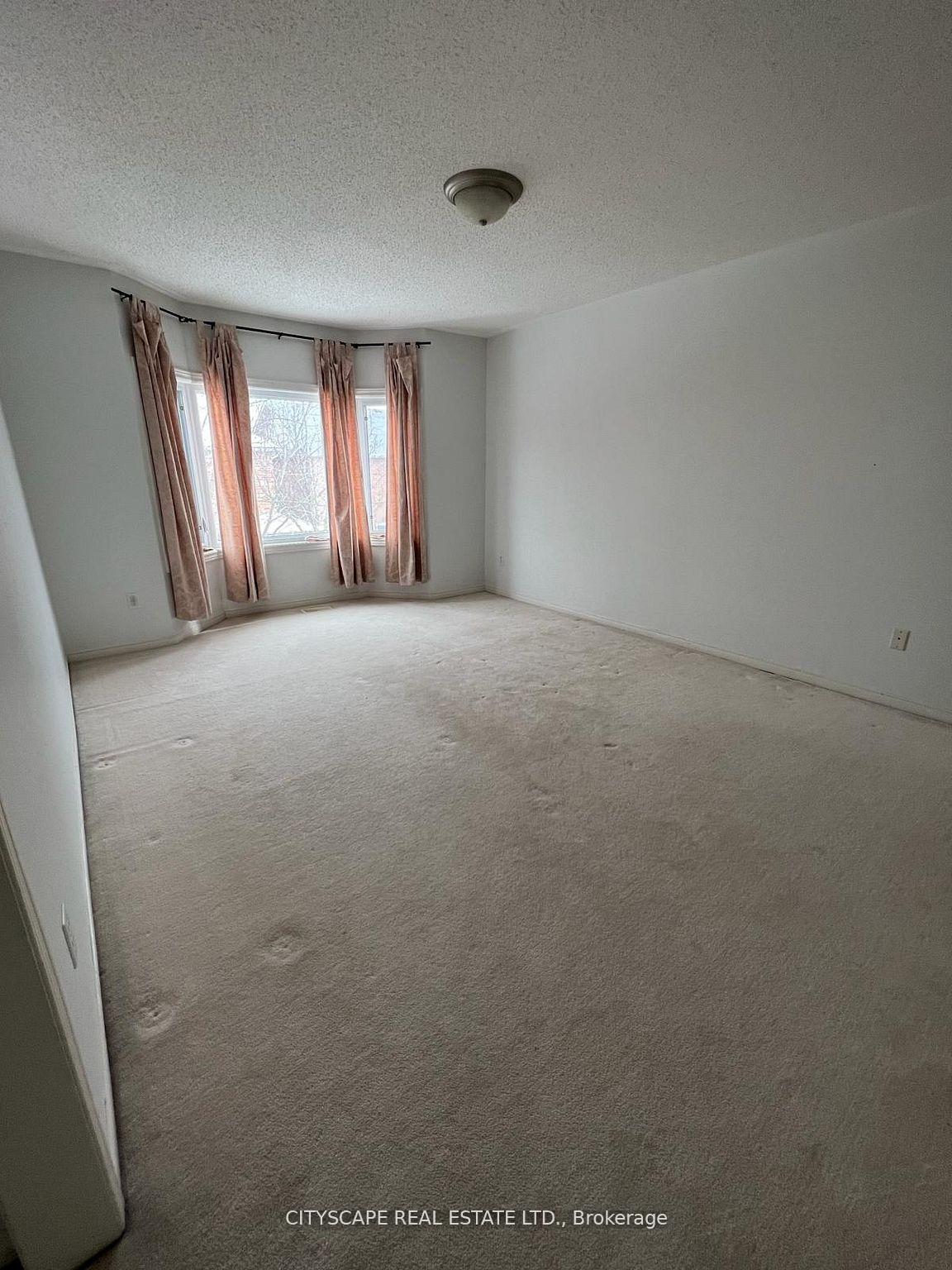 Photo 13 of 5436 Blue Spruce Avenue, Burlington, Orchard — HOMEH