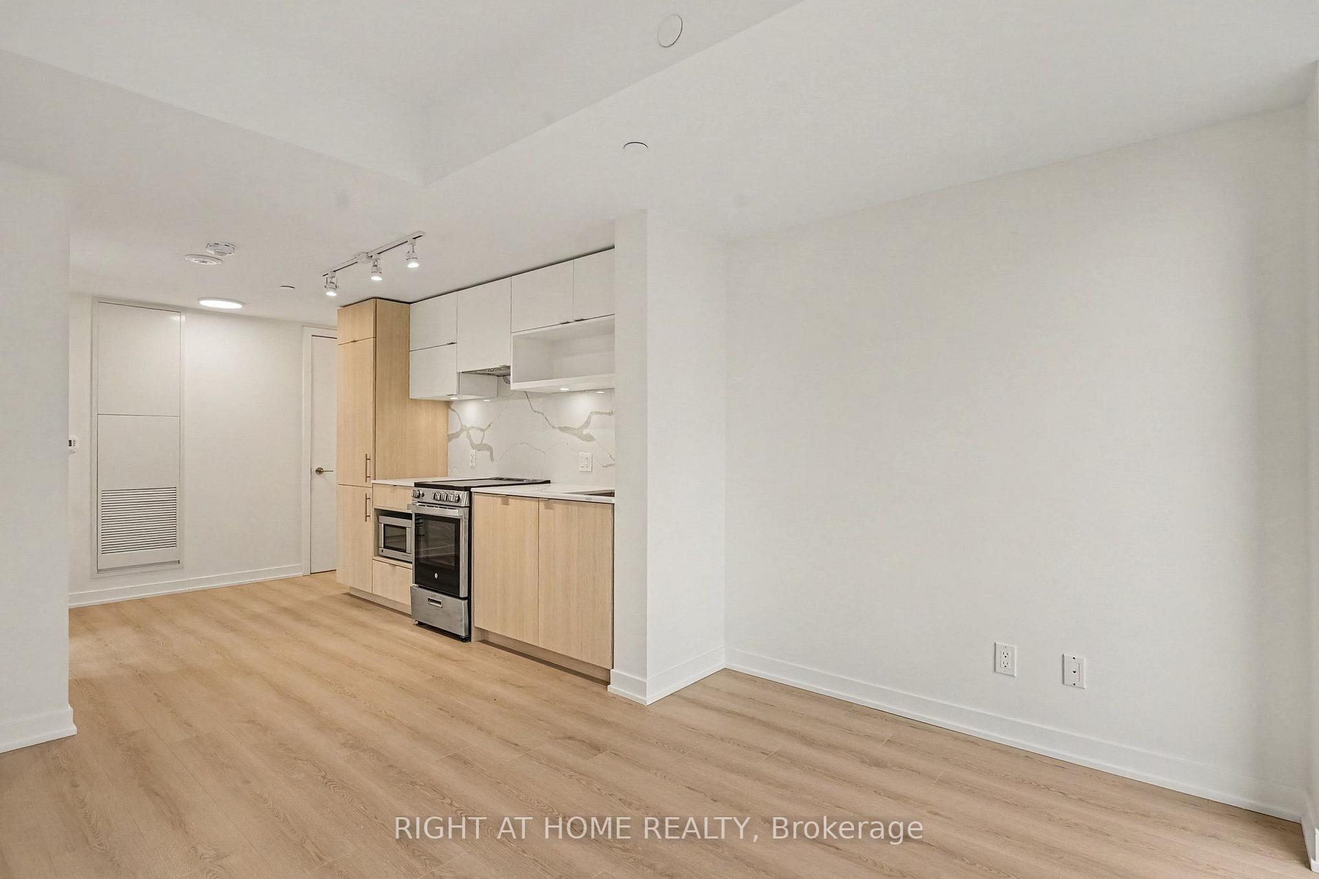 Photo 5 of Unit 1203, 100 Queen Street E, Toronto, Church-Yonge Corridor — HOMEH