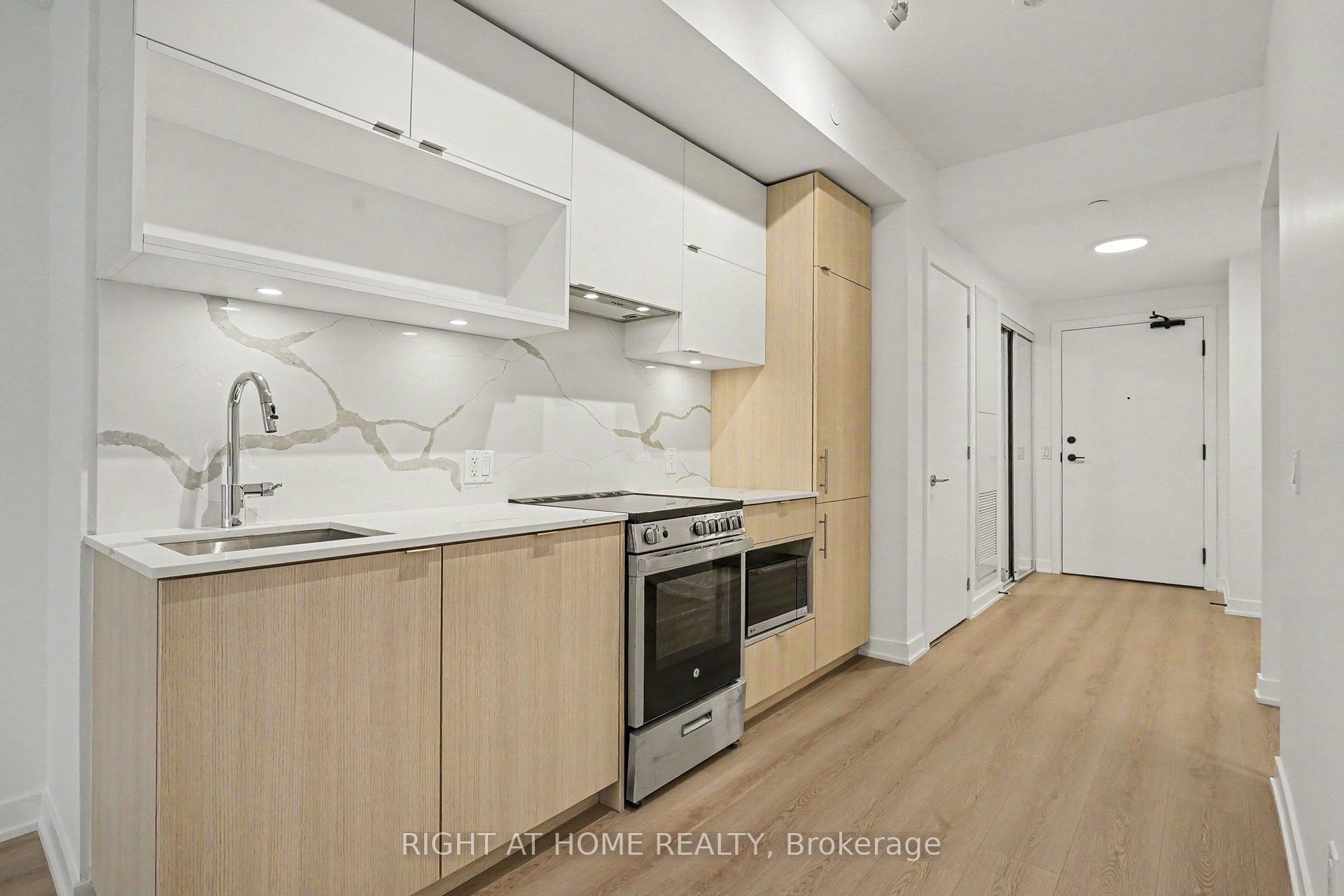 Photo 4 of Unit 3009, 100 Queen Street E, Toronto, Church-Yonge Corridor — HOMEH