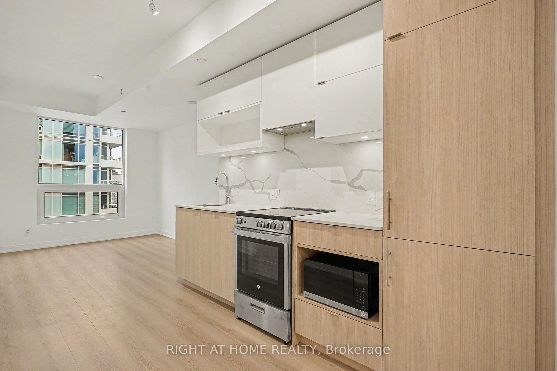 Photo 5 of Unit 3009, 100 Queen Street E, Toronto, Church-Yonge Corridor — HOMEH