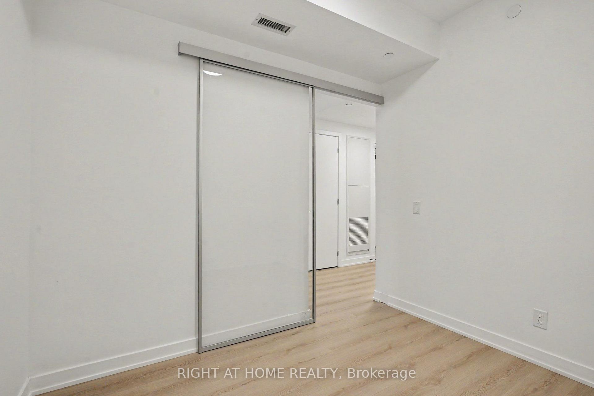 Photo 6 of Unit 3009, 100 Queen Street E, Toronto, Church-Yonge Corridor — HOMEH