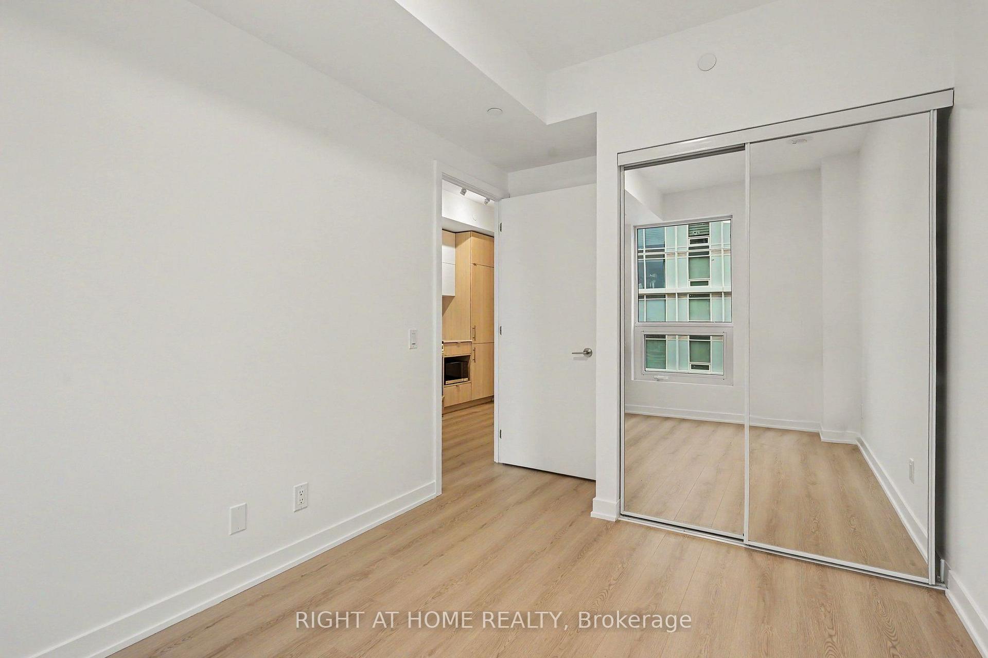 Photo 10 of Unit 3009, 100 Queen Street E, Toronto, Church-Yonge Corridor — HOMEH