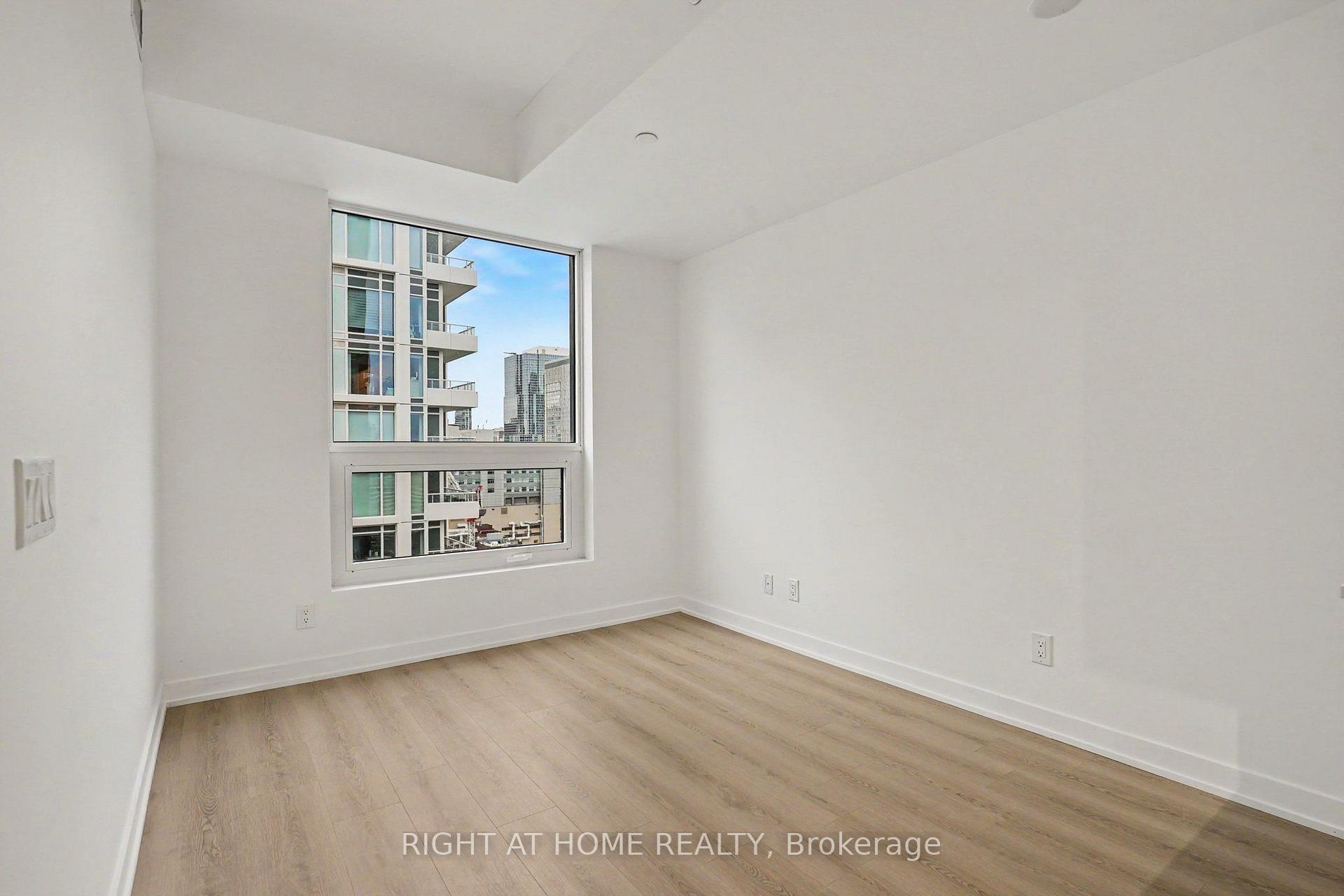 Photo 12 of Unit 3009, 100 Queen Street E, Toronto, Church-Yonge Corridor — HOMEH