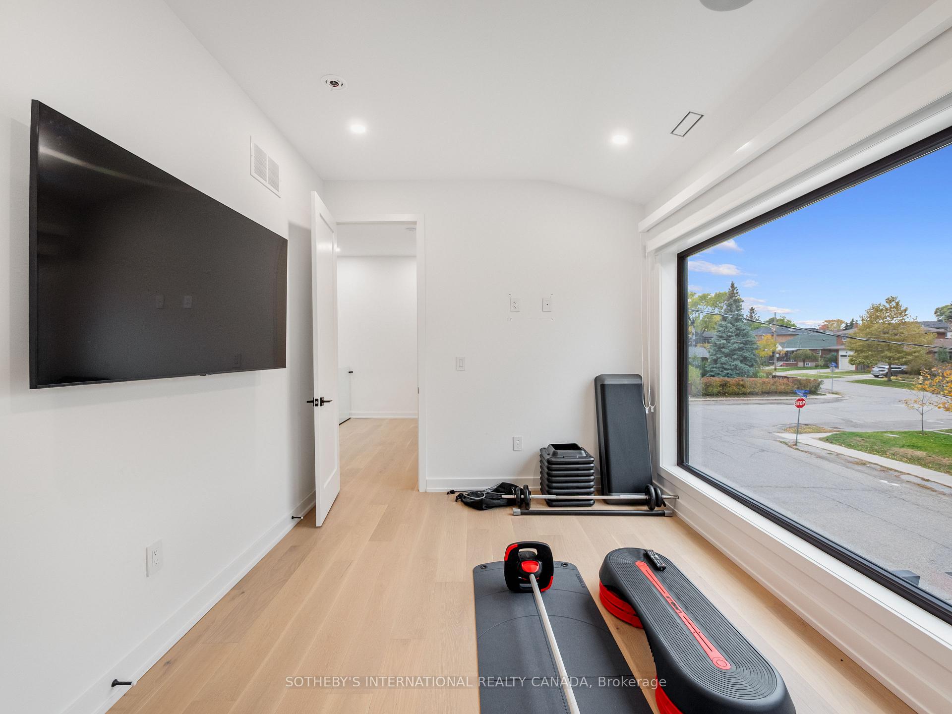 Photo 42 of 73 Guthrie Avenue, Etobicoke, Stonegate-Queensway — HOMEH