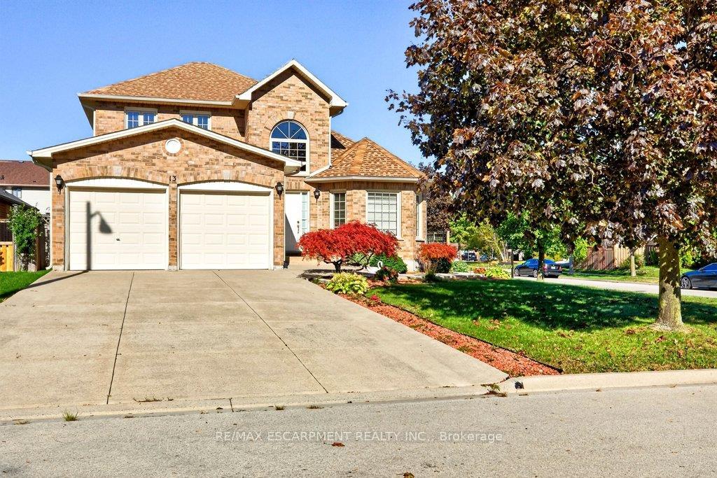 Photo 2 of 13 Chianti Crescent, Hamilton, Stoney Creek — HOMEH