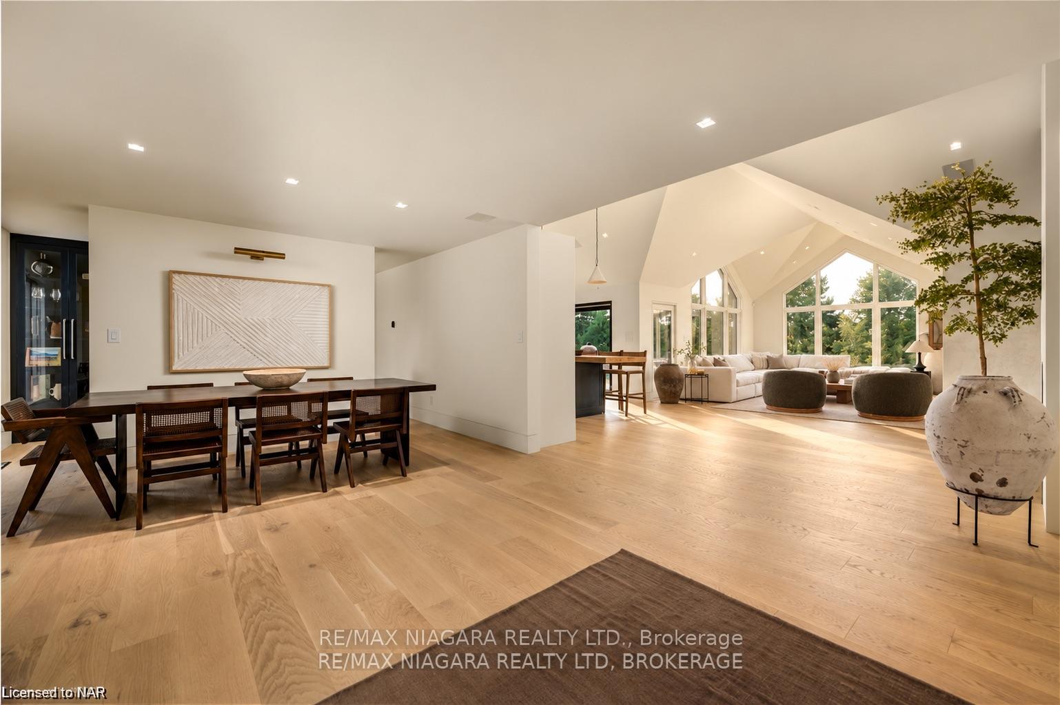 Photo 17 of 3551 Cardinal Drive, Niagara Falls, Mt. Carmel — HOMEH