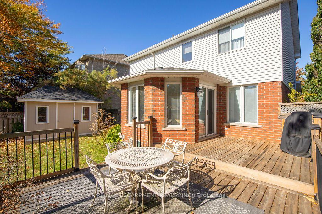 Photo 12 of 7 Falconbridge Drive, Hamilton, Carpenter — HOMEH