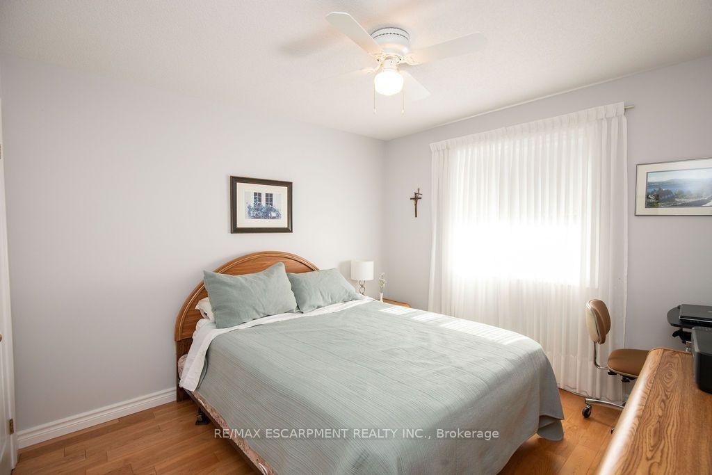 Photo 23 of 7 Falconbridge Drive, Hamilton, Carpenter — HOMEH