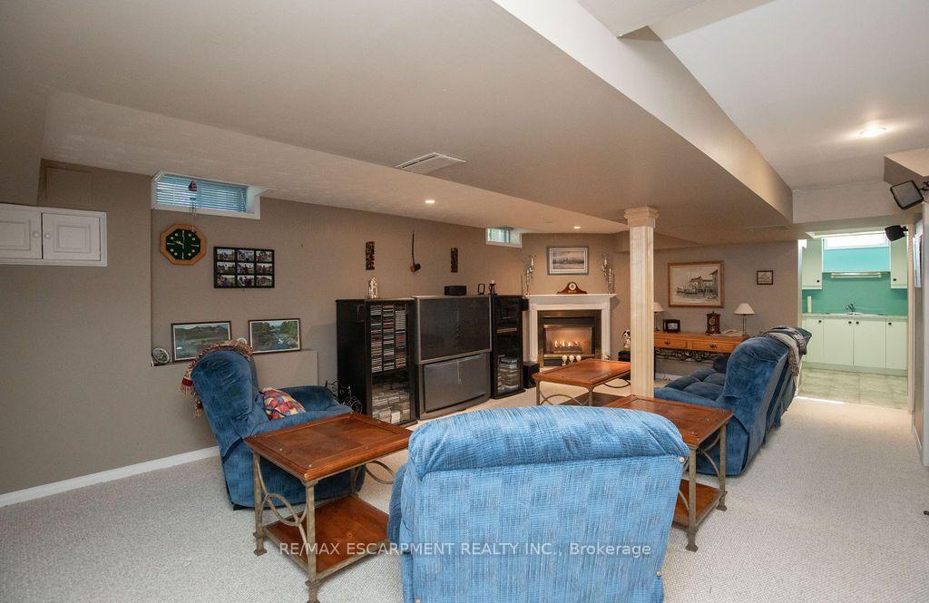 Photo 29 of 7 Falconbridge Drive, Hamilton, Carpenter — HOMEH