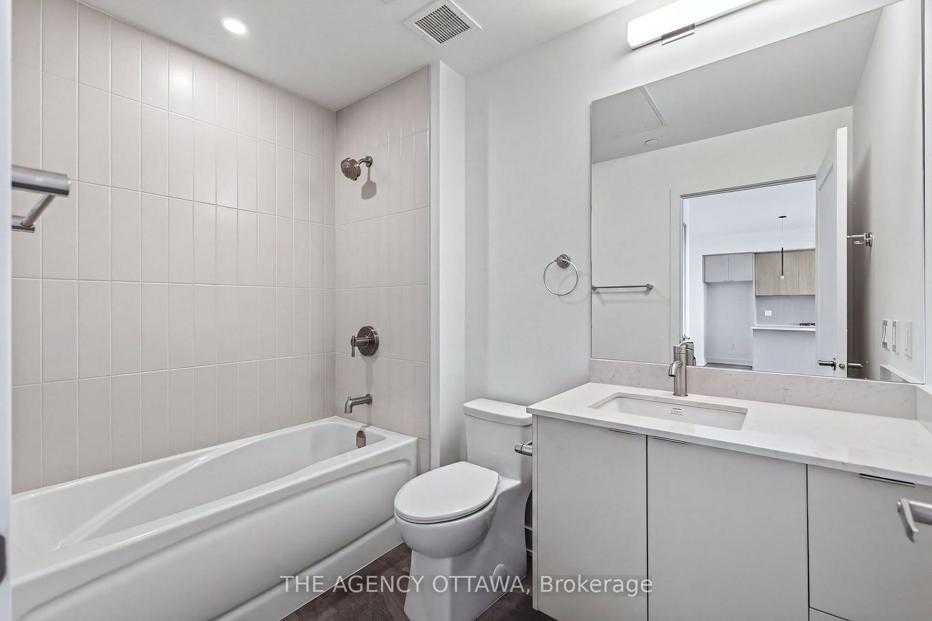 Photo 9 of Unit 306, 3085 Riverside Drive, Ottawa, Mooneys Bay/Riverside Park — HOMEH
