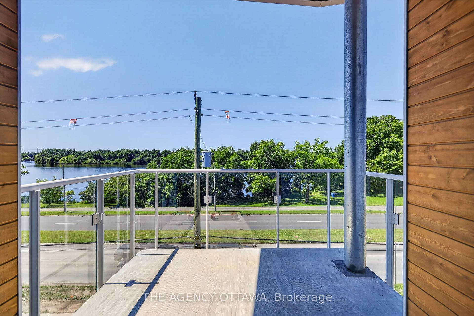 Photo 10 of Unit 306, 3085 Riverside Drive, Ottawa, Mooneys Bay/Riverside Park — HOMEH