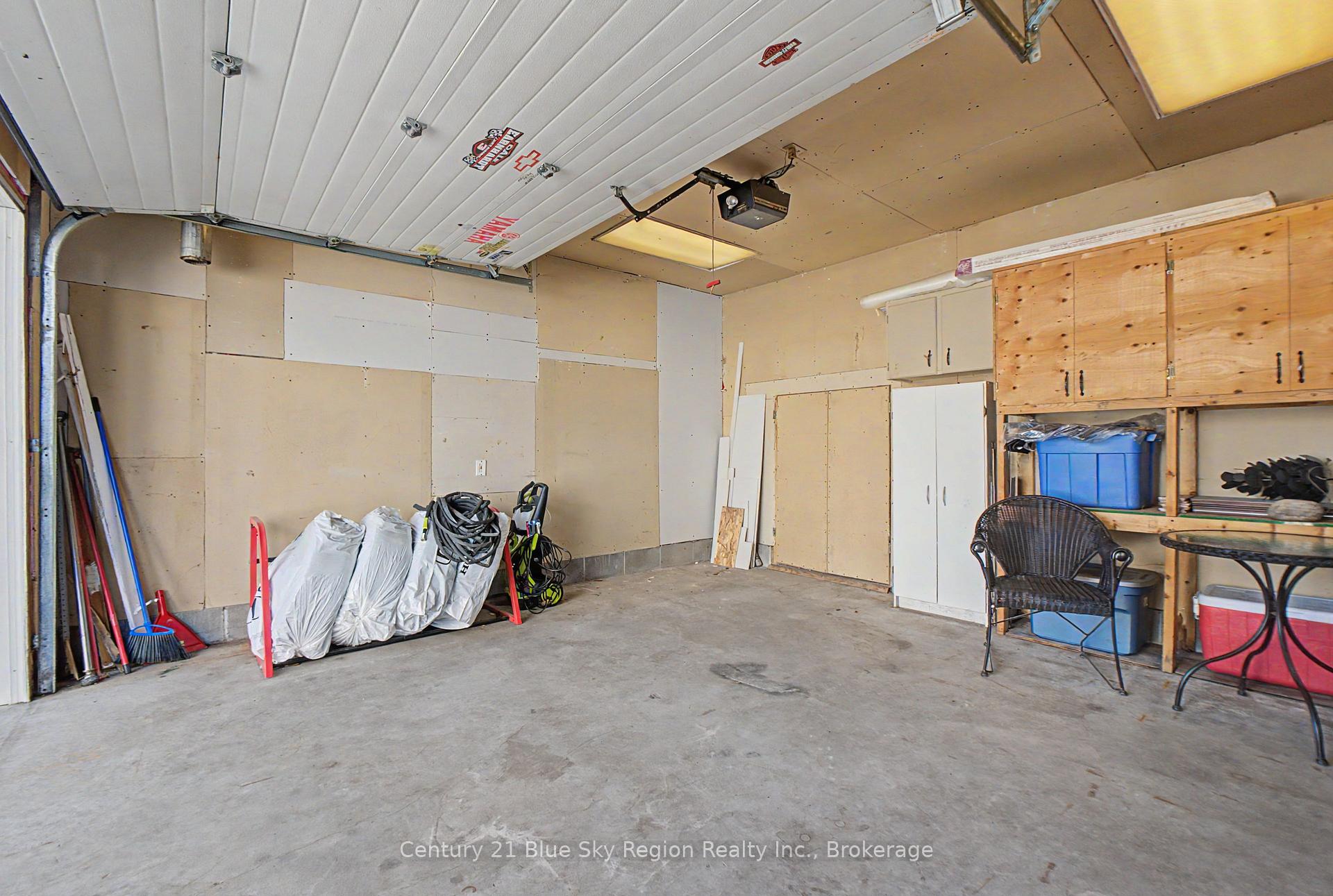 Photo 6 of 691 Robarts Avenue, North Bay, Widdifield — HOMEH