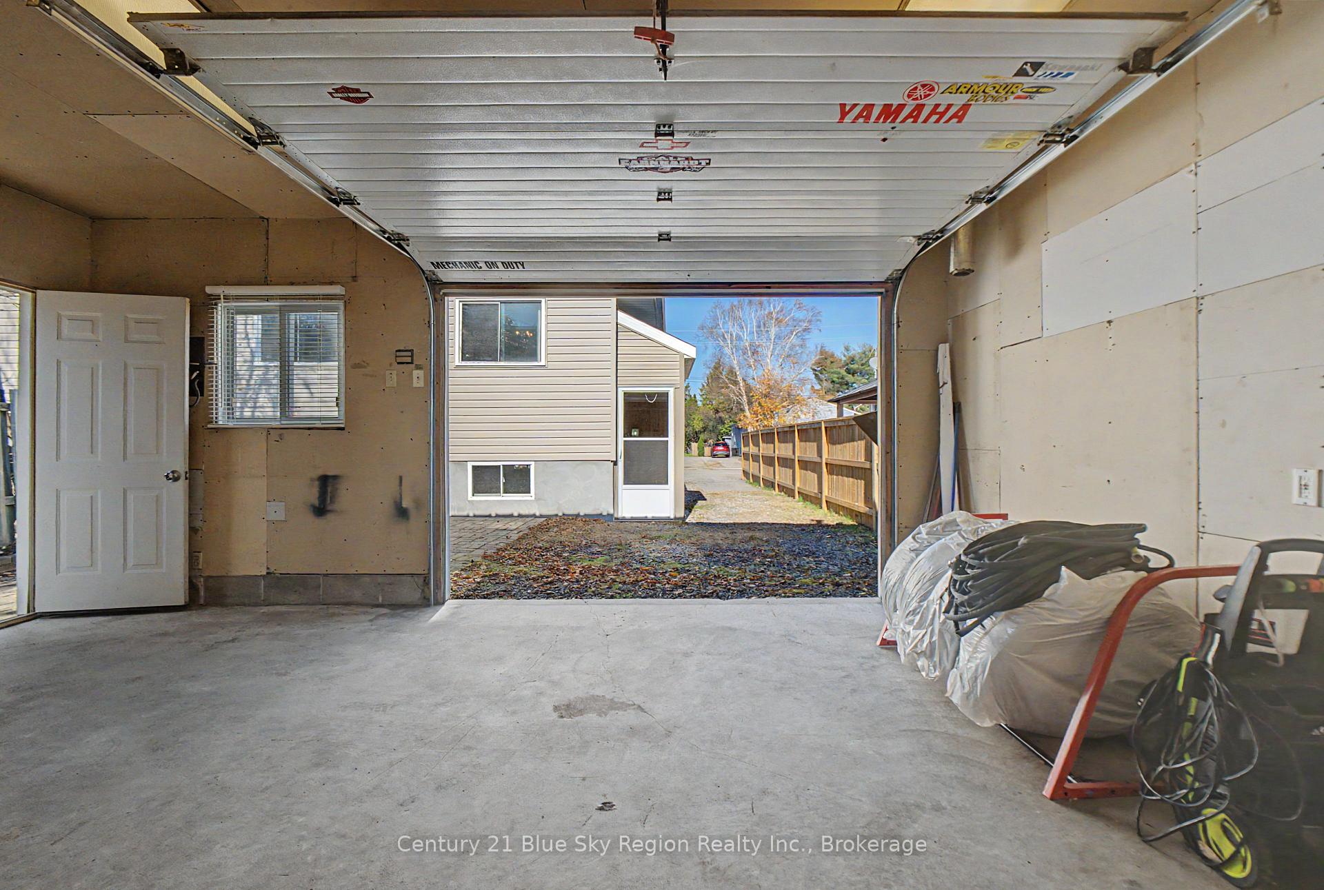 Photo 8 of 691 Robarts Avenue, North Bay, Widdifield — HOMEH