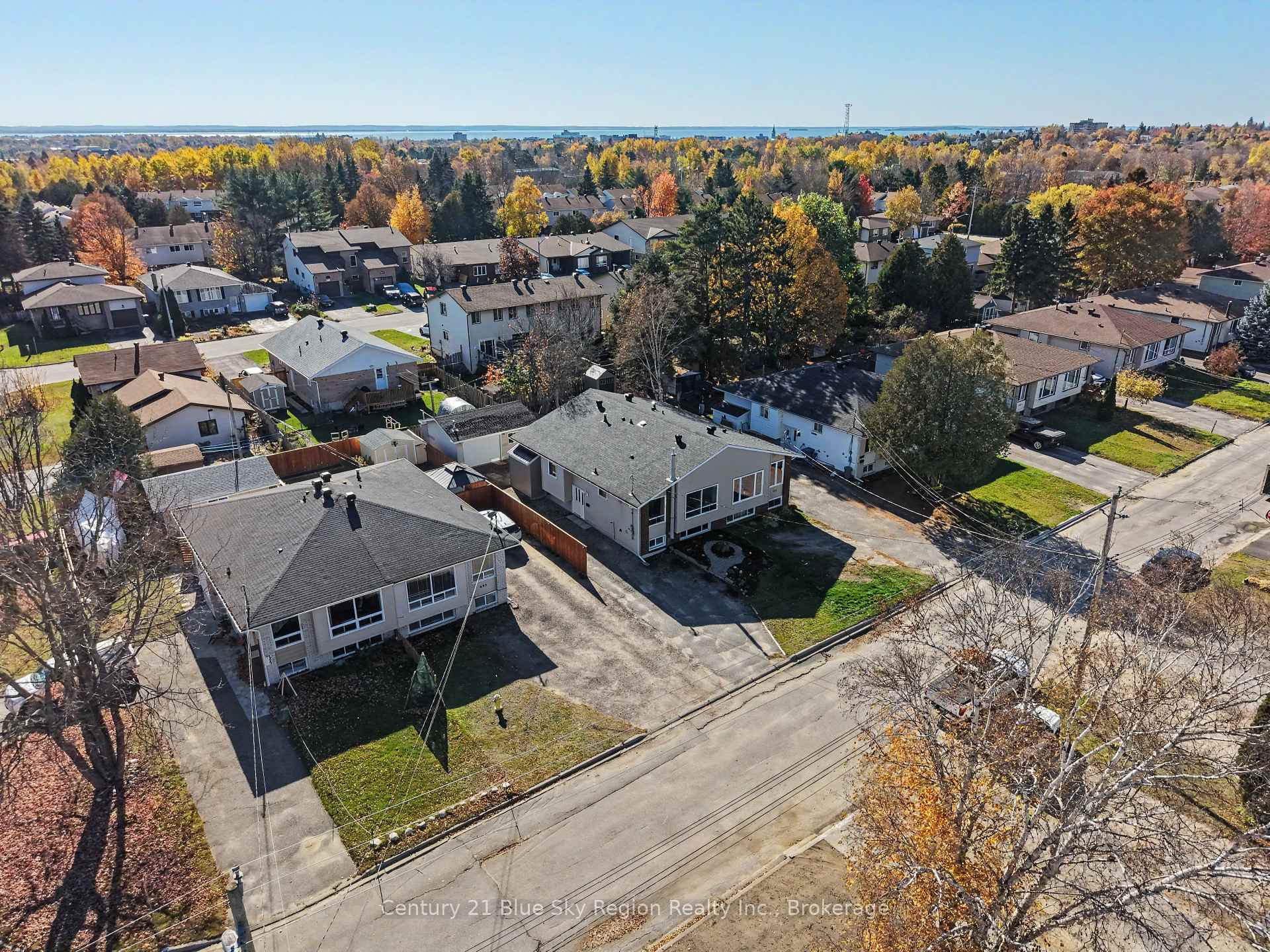 Photo 16 of 691 Robarts Avenue, North Bay, Widdifield — HOMEH