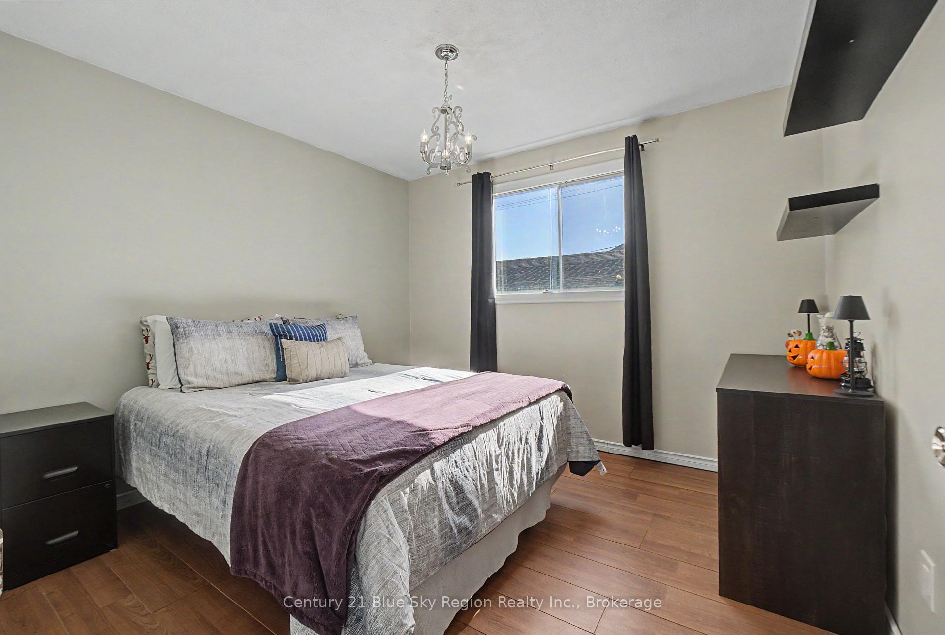 Photo 32 of 691 Robarts Avenue, North Bay, Widdifield — HOMEH