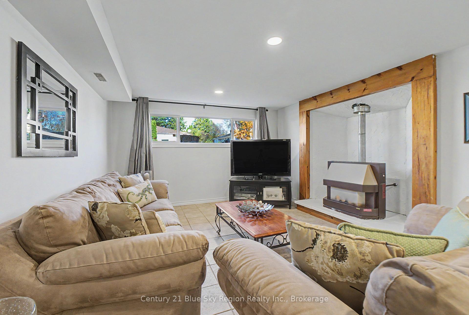 Photo 41 of 691 Robarts Avenue, North Bay, Widdifield — HOMEH