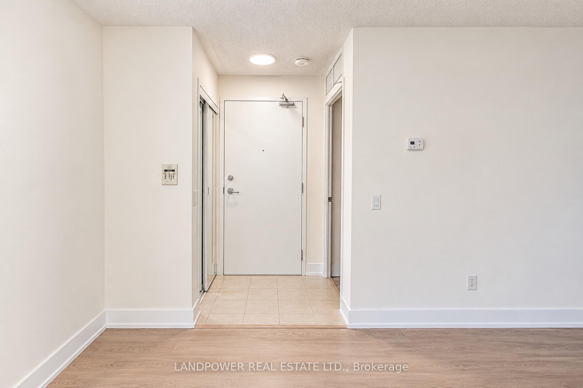 Photo 2 of Unit 2206, 155 Beecroft Road, North York, Lansing-Westgate — HOMEH