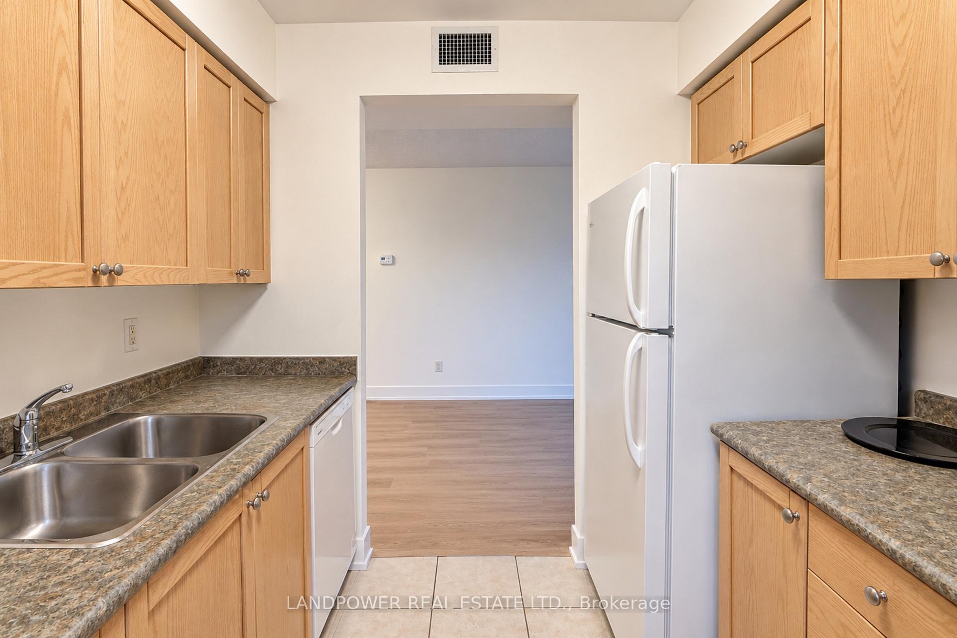 Photo 9 of Unit 2206, 155 Beecroft Road, North York, Lansing-Westgate — HOMEH