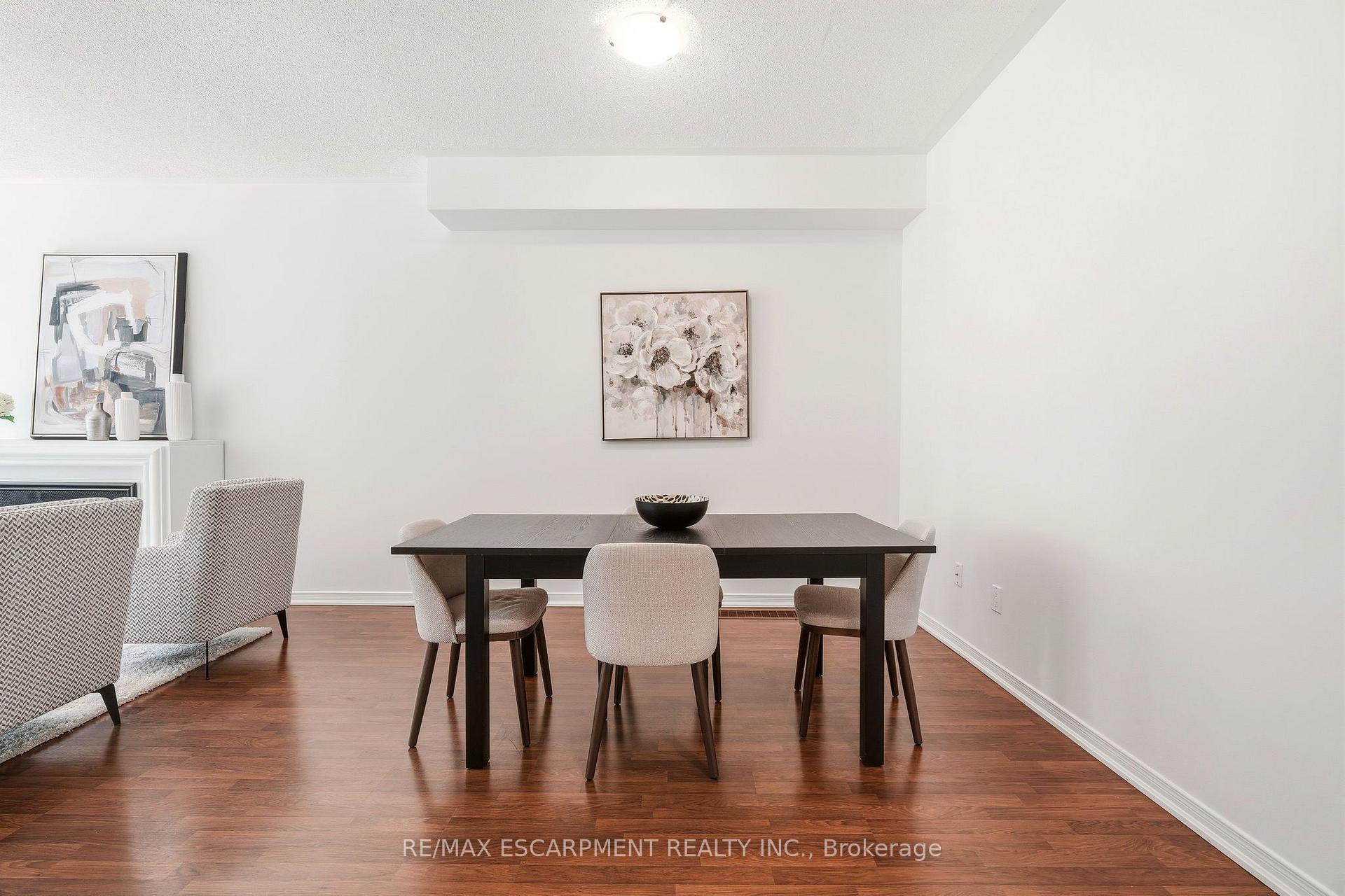 Photo 7 of 215 Nisbet Boulevard, Hamilton, Waterdown — HOMEH
