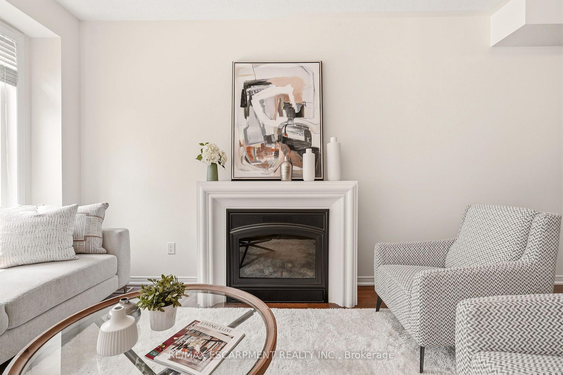 Photo 10 of 215 Nisbet Boulevard, Hamilton, Waterdown — HOMEH