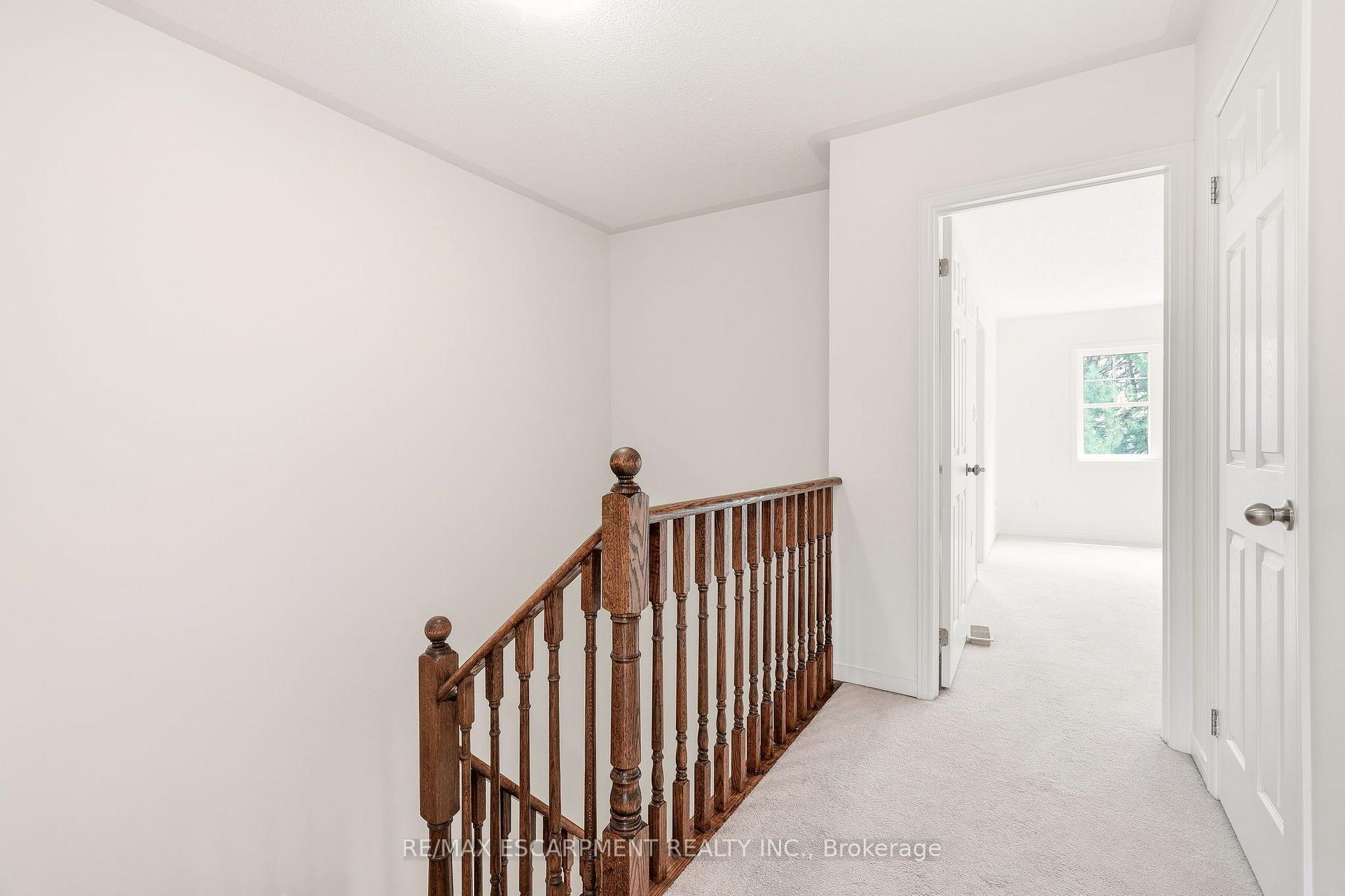 Photo 24 of 215 Nisbet Boulevard, Hamilton, Waterdown — HOMEH