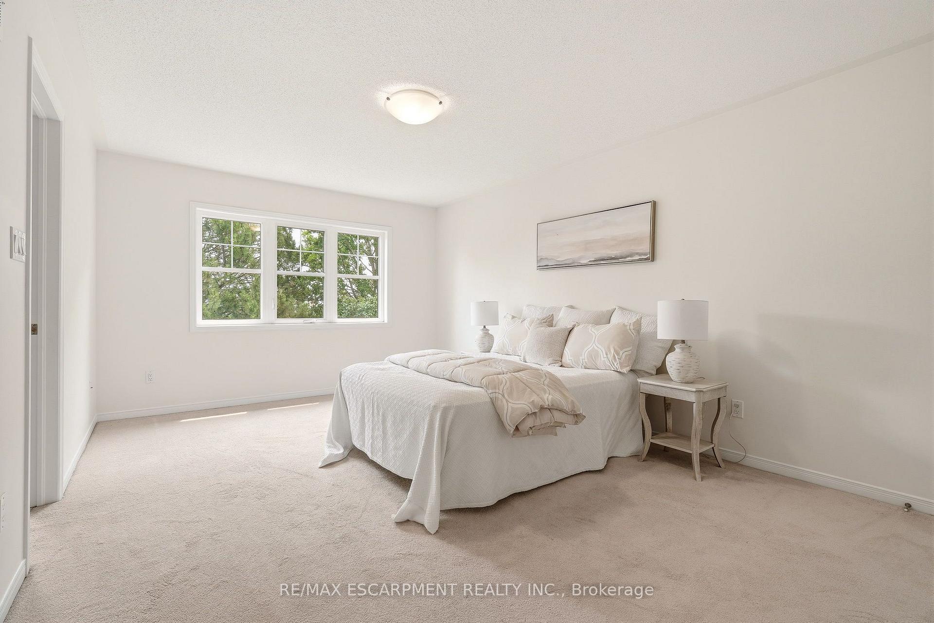 Photo 25 of 215 Nisbet Boulevard, Hamilton, Waterdown — HOMEH