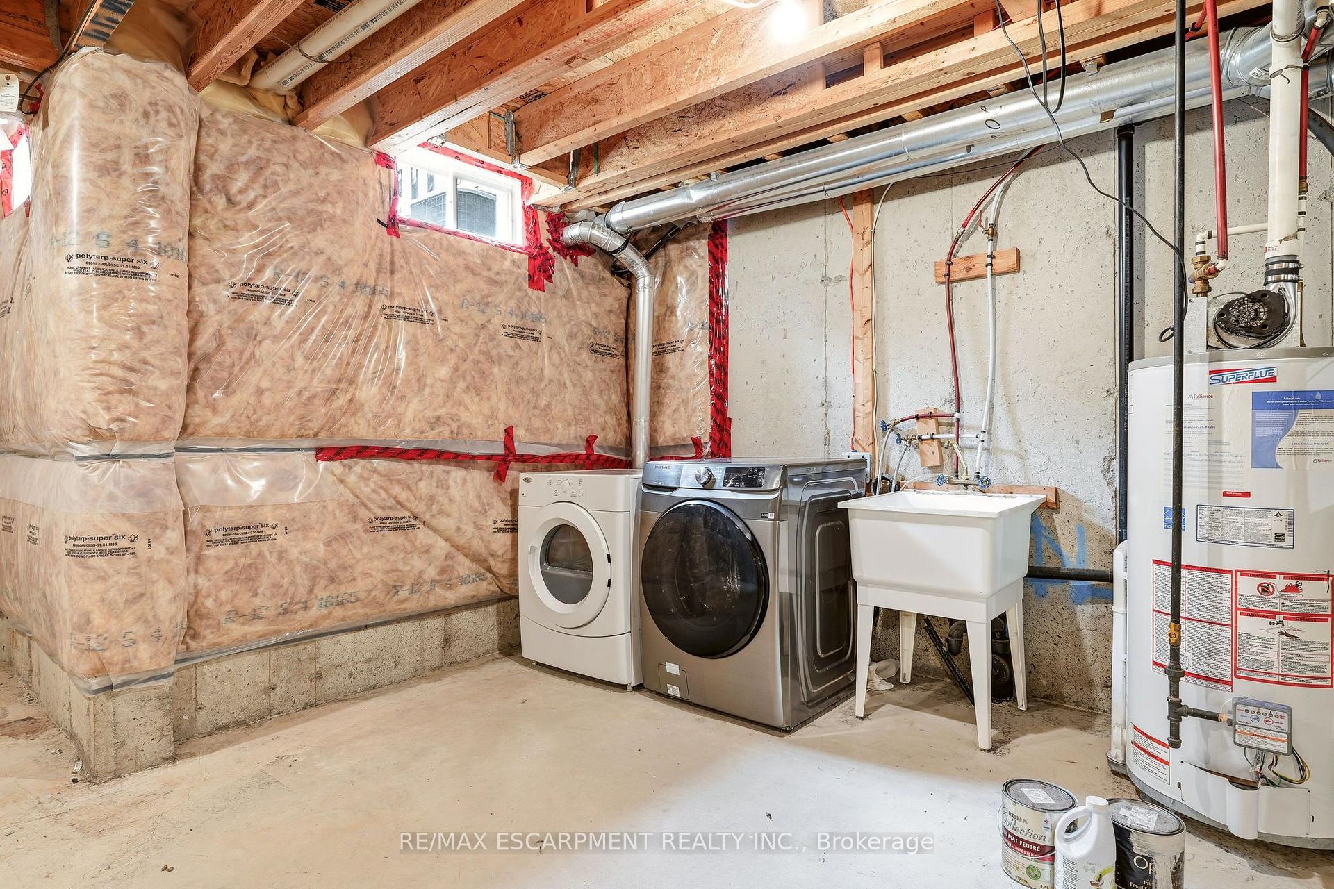Photo 38 of 215 Nisbet Boulevard, Hamilton, Waterdown — HOMEH