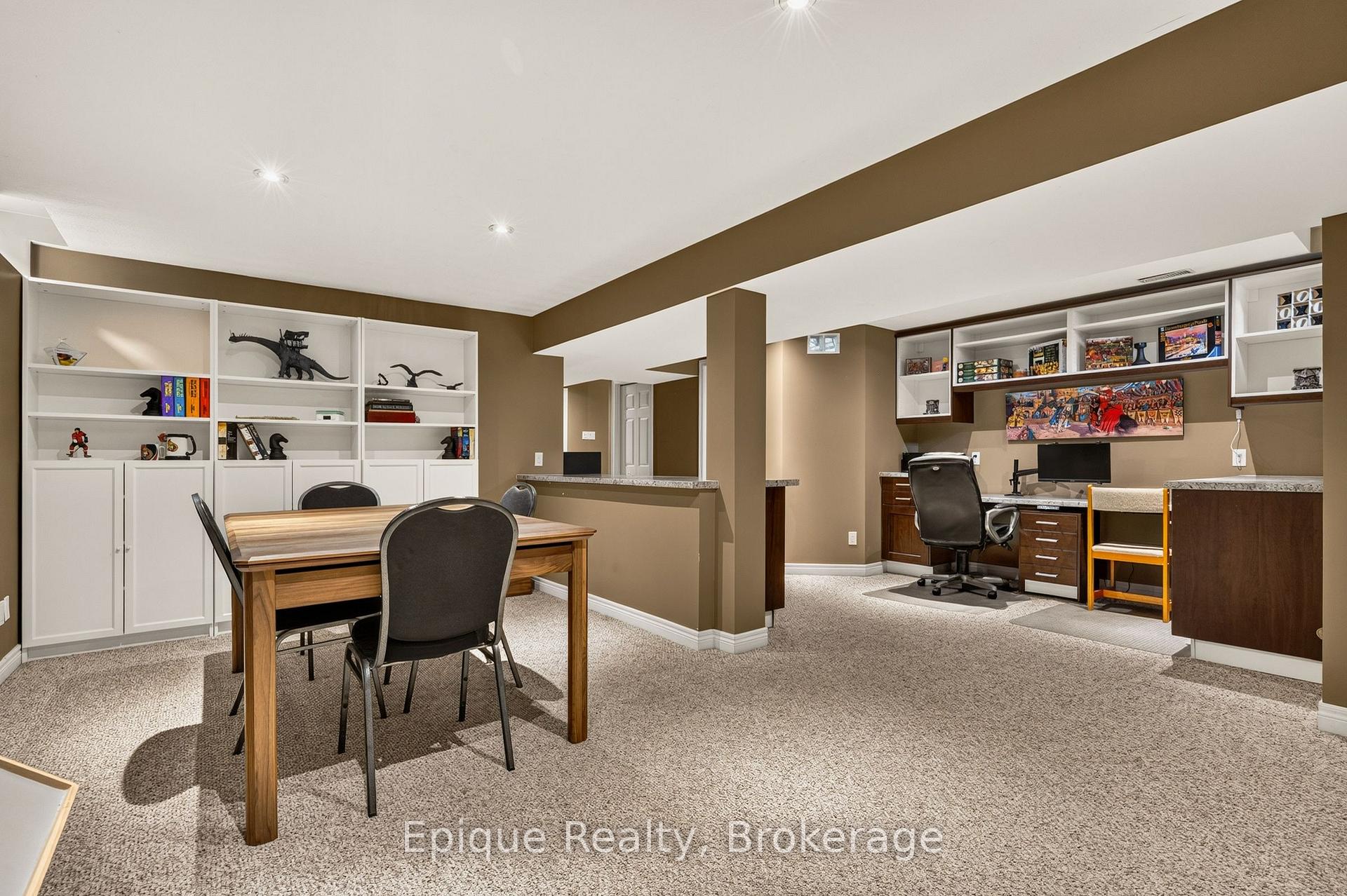 Photo 38 of 184 Locheed Drive, Hamilton, Lisgar — HOMEH