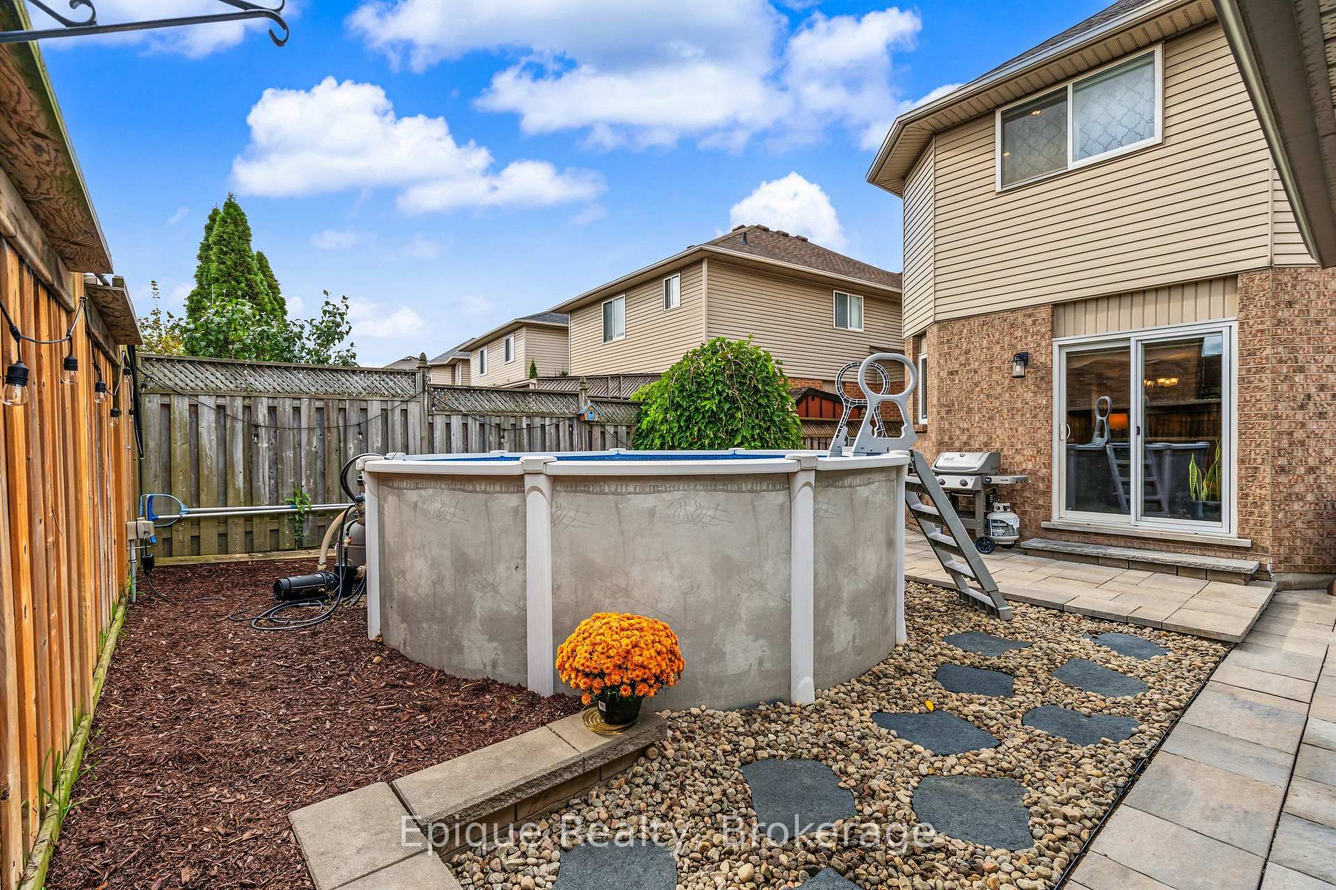 Photo 43 of 184 Locheed Drive, Hamilton, Lisgar — HOMEH