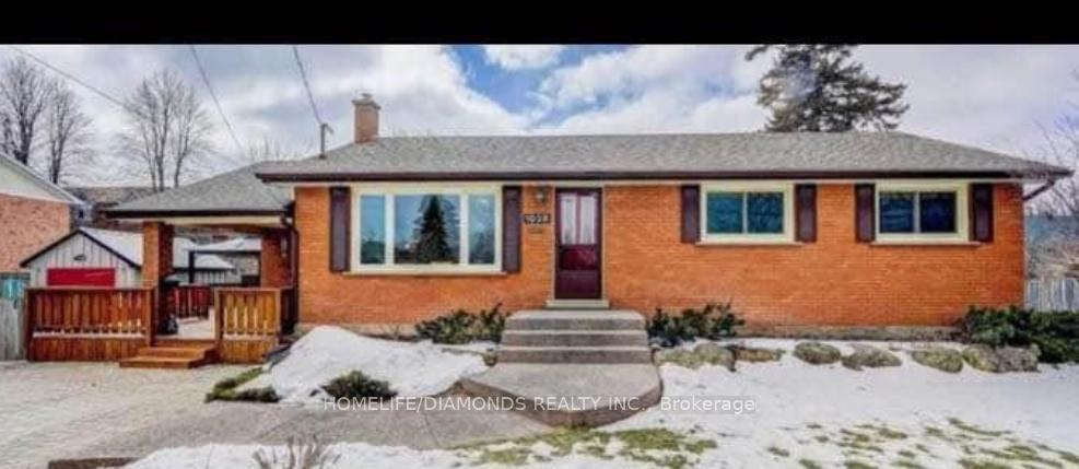 Photo 1 of Unit UPPER, 1038 Glendor Avenue, Burlington, Freeman — HOMEH