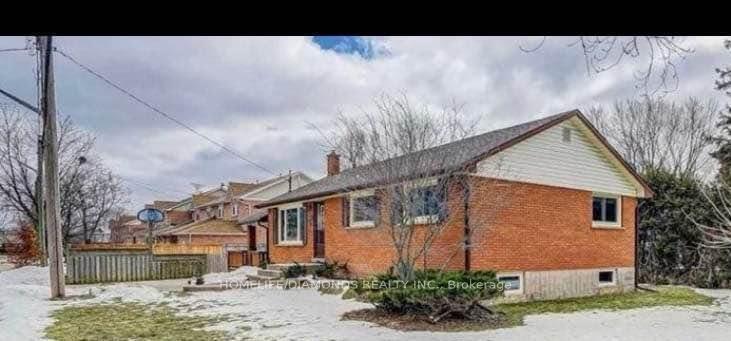 Photo 2 of Unit UPPER, 1038 Glendor Avenue, Burlington, Freeman — HOMEH