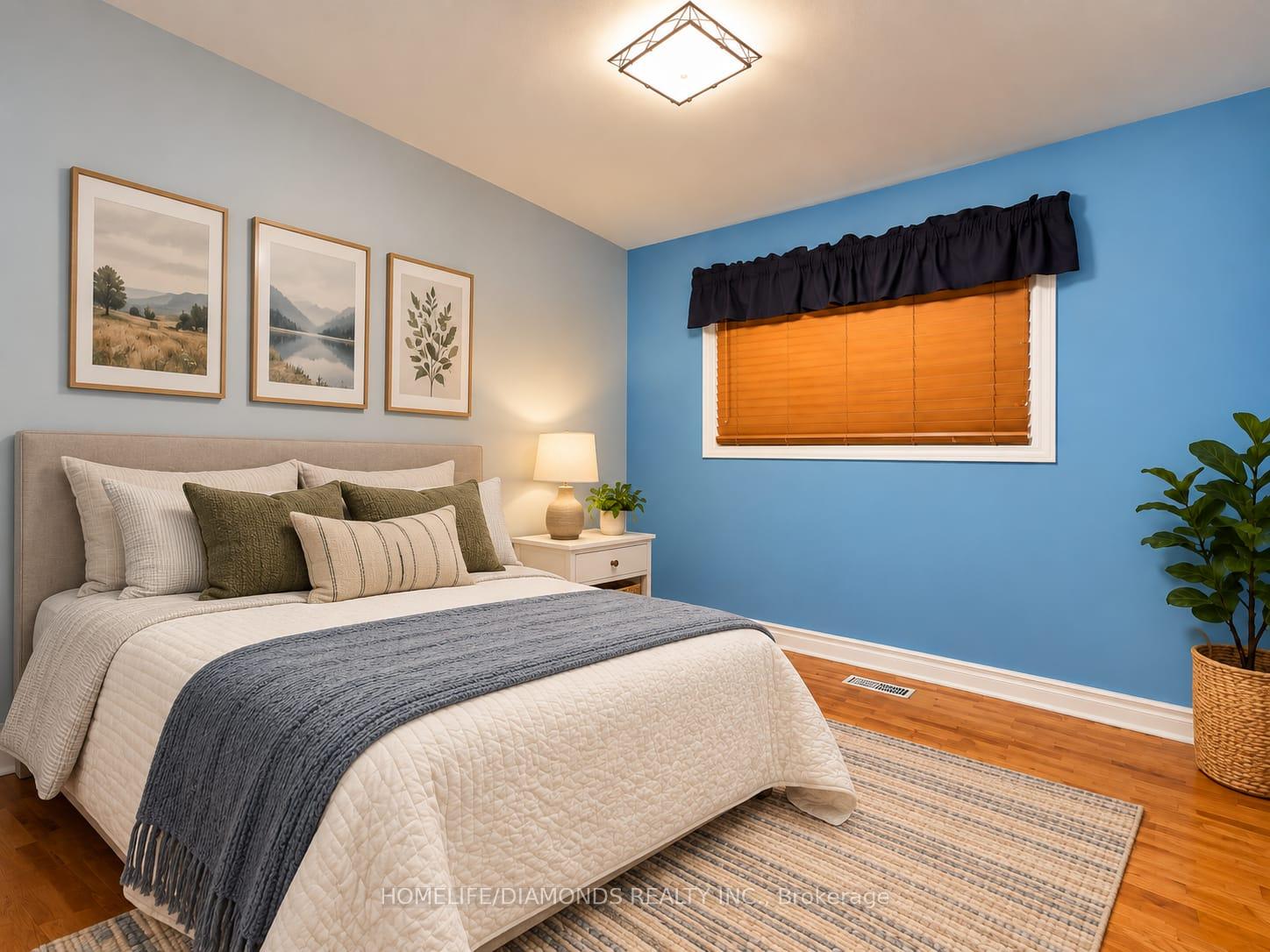 Photo 5 of Unit UPPER, 1038 Glendor Avenue, Burlington, Freeman — HOMEH