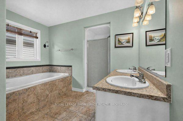 Photo 14 of 456 Conservatory Drive, Kingston, City SouthWest — HOMEH