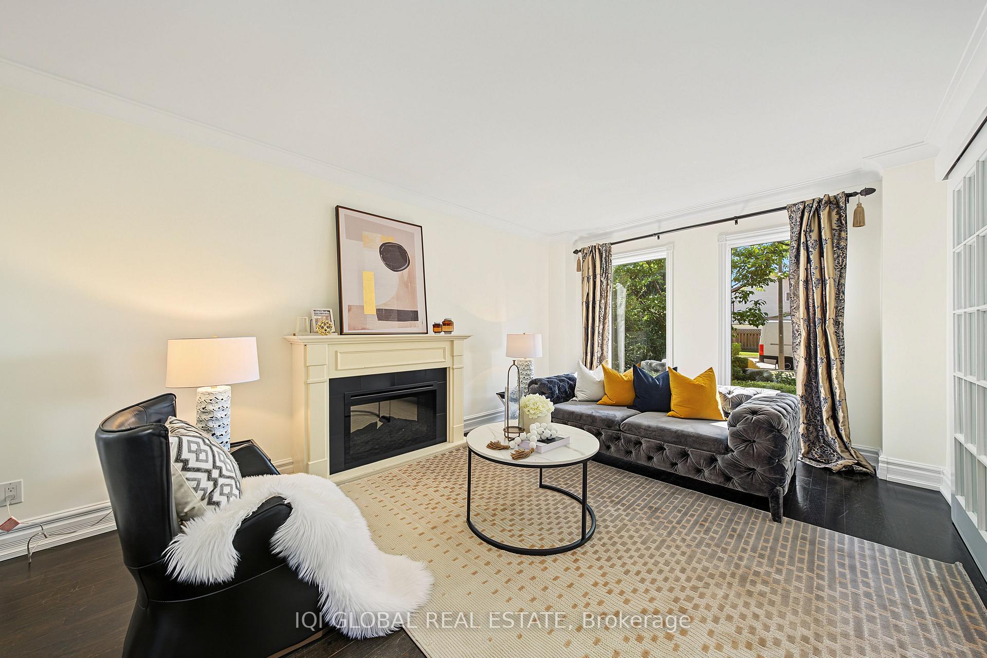 Photo 5 of 1497 Greenbriar Drive, Oakville, Glen Abbey — HOMEH