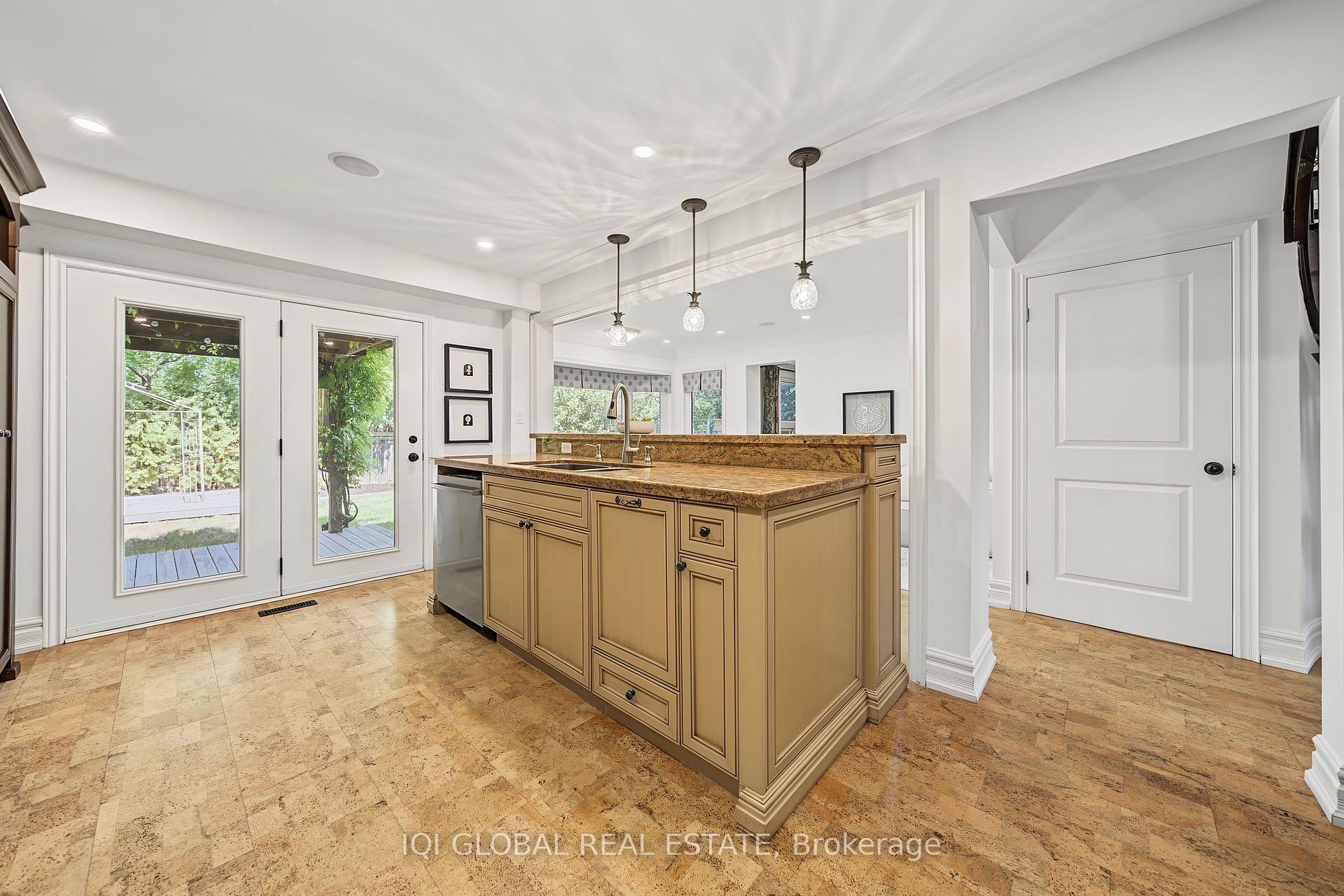 Photo 18 of 1497 Greenbriar Drive, Oakville, Glen Abbey — HOMEH