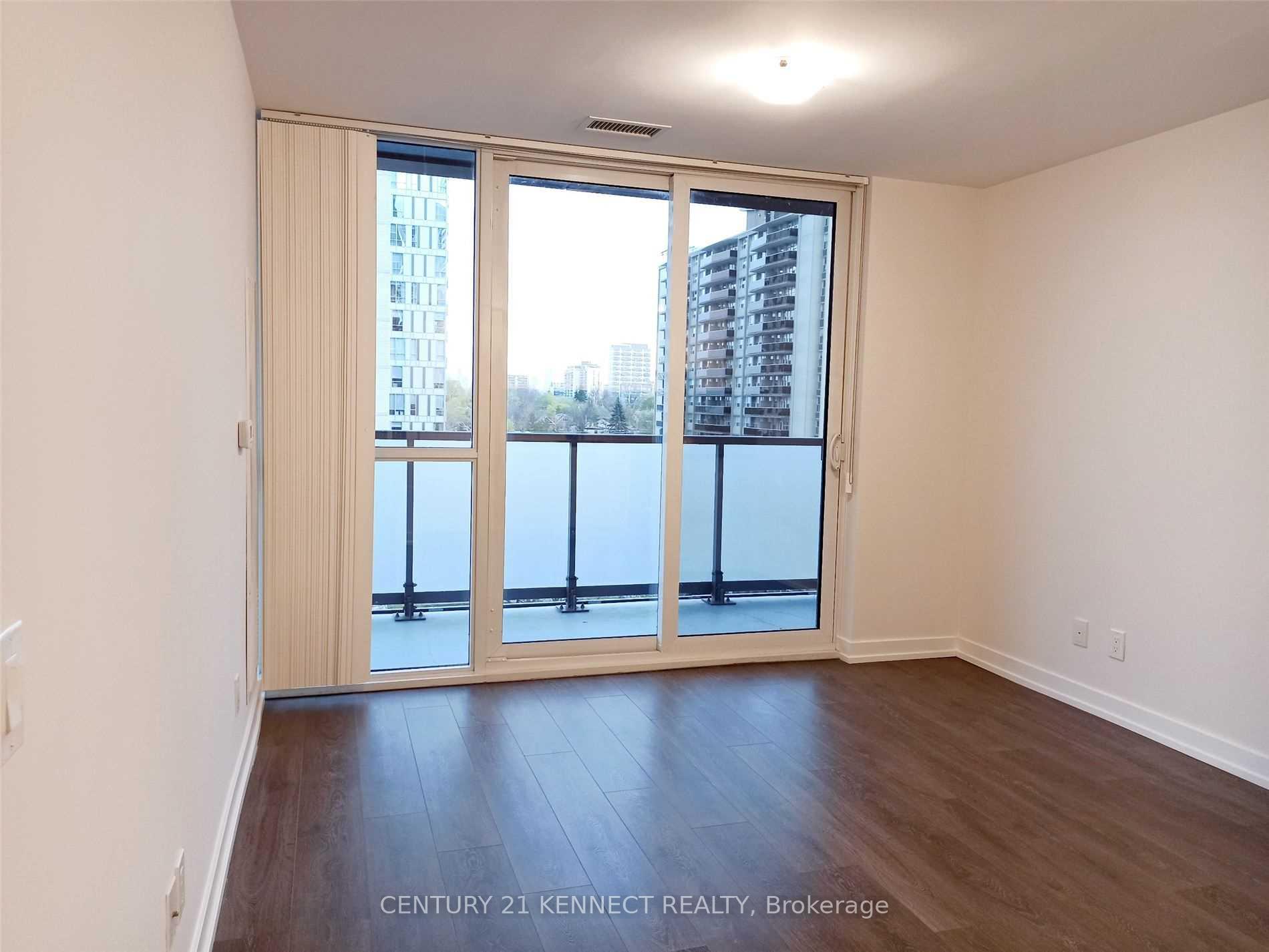 Photo 6 of Unit 714, 125 Redpath Avenue, Toronto, Mount Pleasant West — HOMEH