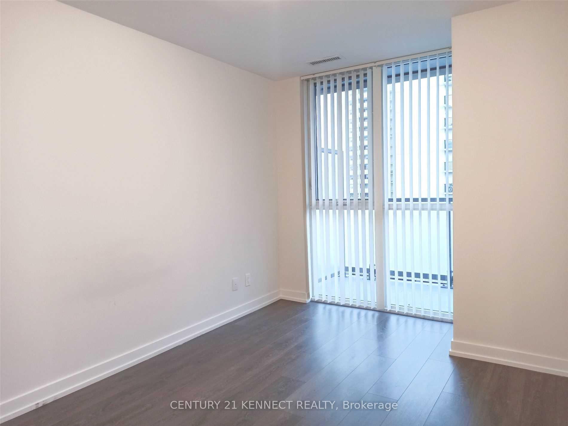 Photo 7 of Unit 714, 125 Redpath Avenue, Toronto, Mount Pleasant West — HOMEH